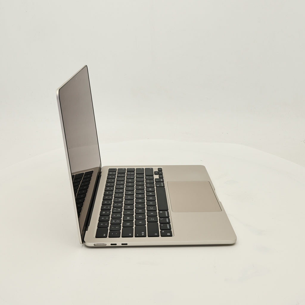 95新 Apple MacBook Air 22年 13寸 M2（8+10核） 8G RAM 512G SSD 星光色