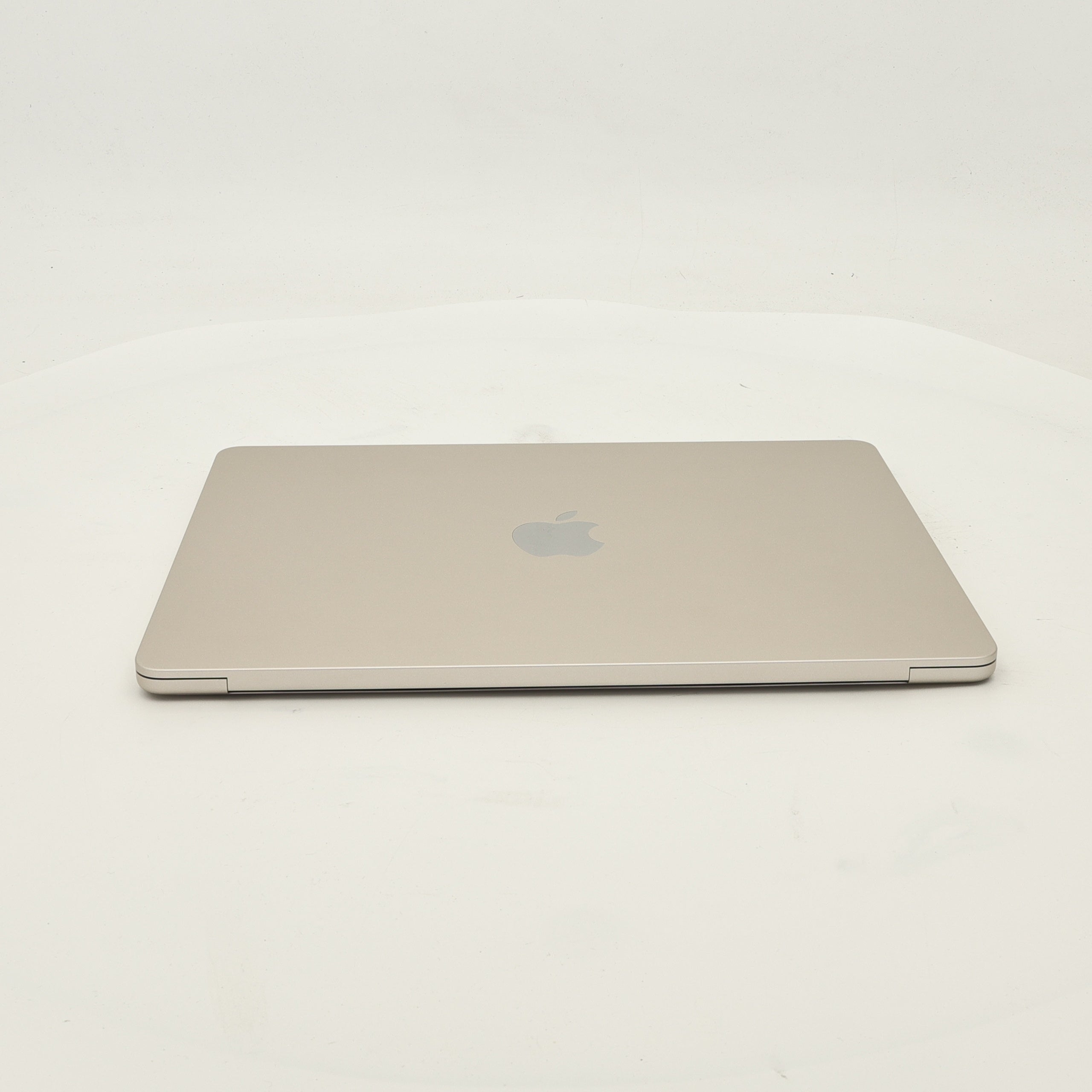 95新 Apple MacBook Air 22年 13寸 M2（8+10核） 8G RAM 512G SSD 星光色