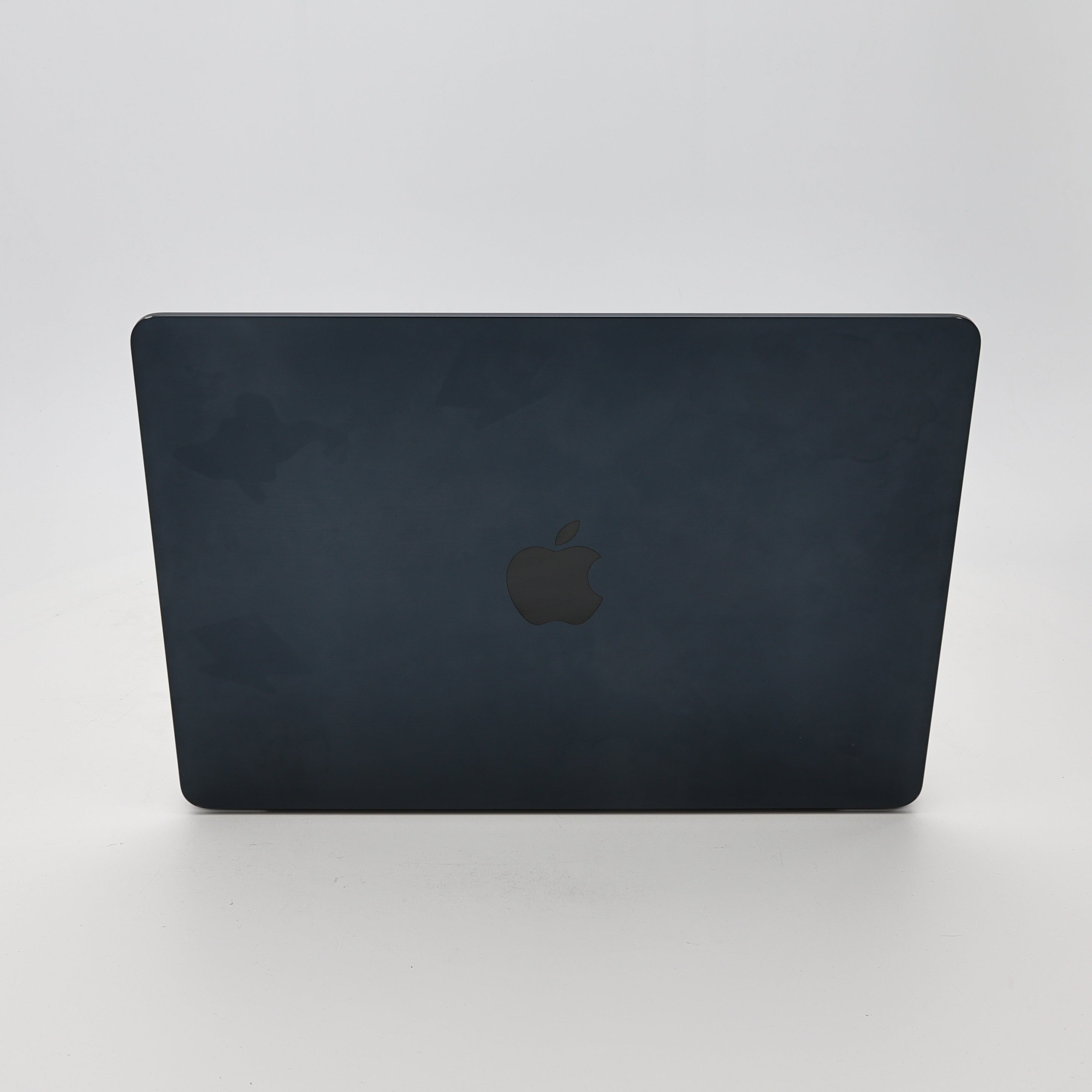 95新 Apple MacBook Air 22年 13寸 M2（8+8核） 8G RAM 256G SSD 午夜色