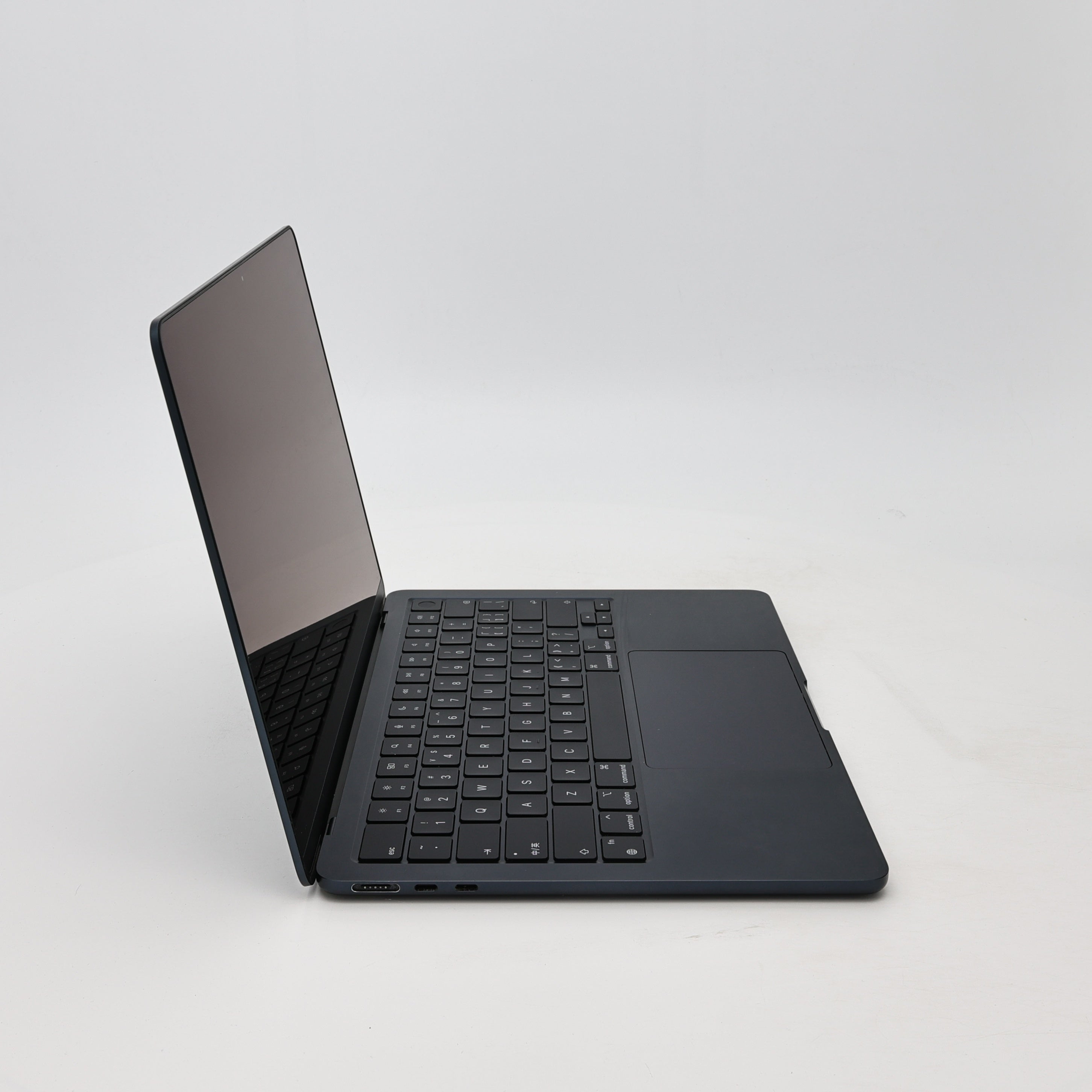 95新 Apple MacBook Air 22年 13寸 M2（8+8核） 8G RAM 256G SSD 午夜色