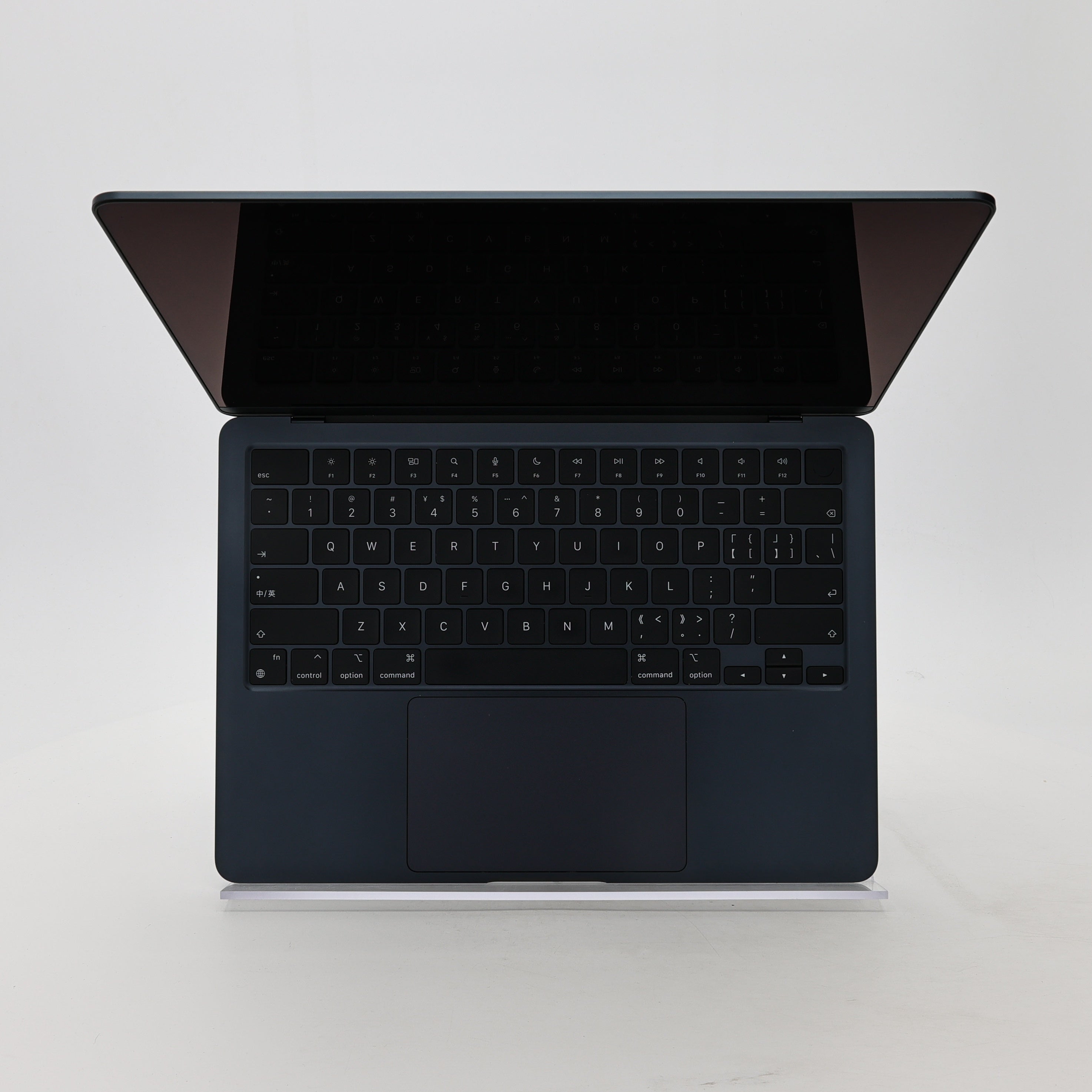 95新 Apple MacBook Air 22年 13寸 M2（8+8核） 8G RAM 256G SSD 午夜色