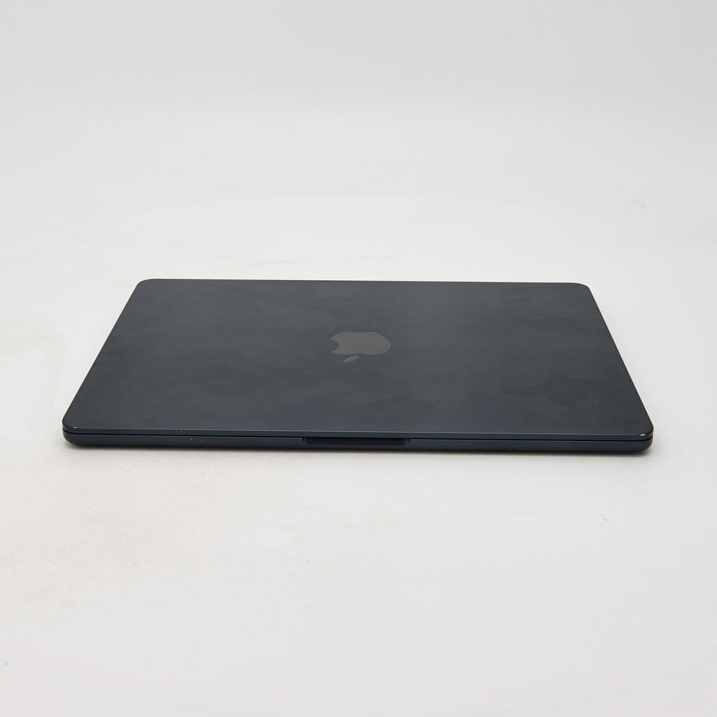 95新 Apple MacBook Air 22年 13寸 M2（8+8核） 8G RAM 256G SSD 午夜色