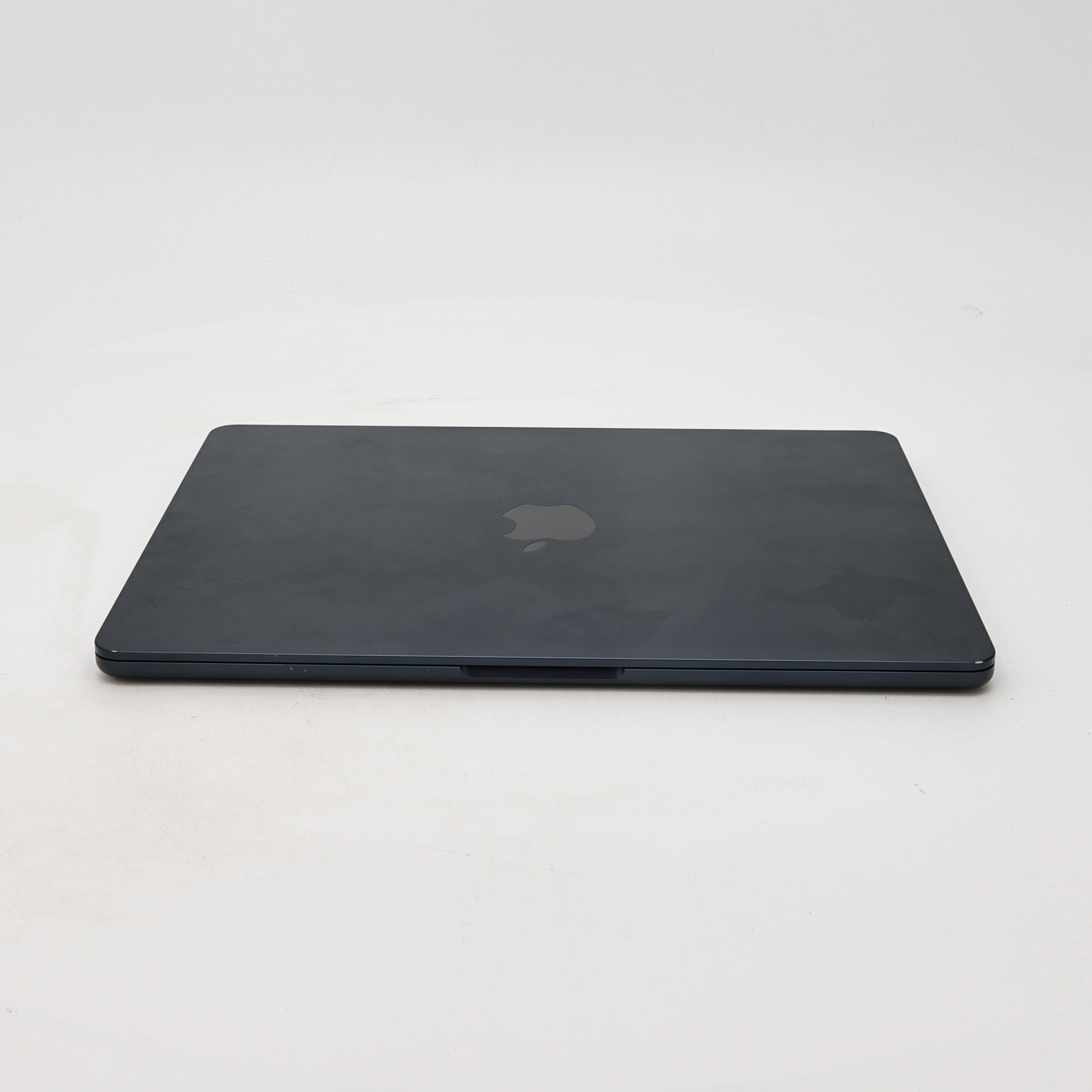 95新 Apple MacBook Air 22年 13寸 M2（8+8核） 8G RAM 256G SSD 午夜色