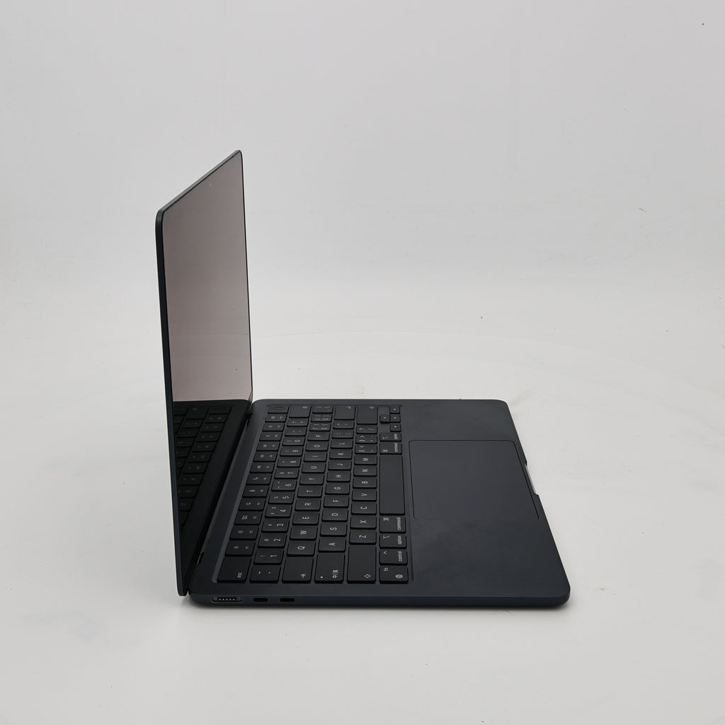 99新 Apple MacBook Air 22年 13寸 M2（8+8核） 8G RAM 256G SSD 午夜色