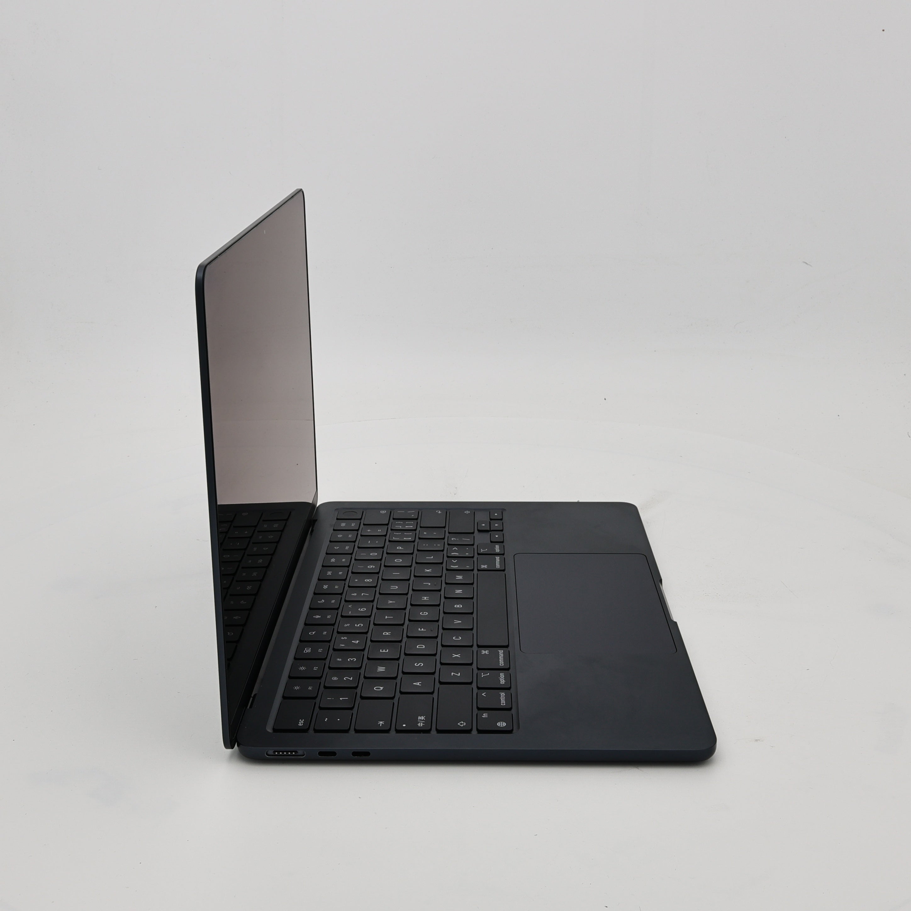 99新 Apple MacBook Air 22年 13寸 M2（8+8核） 8G RAM 256G SSD 午夜色