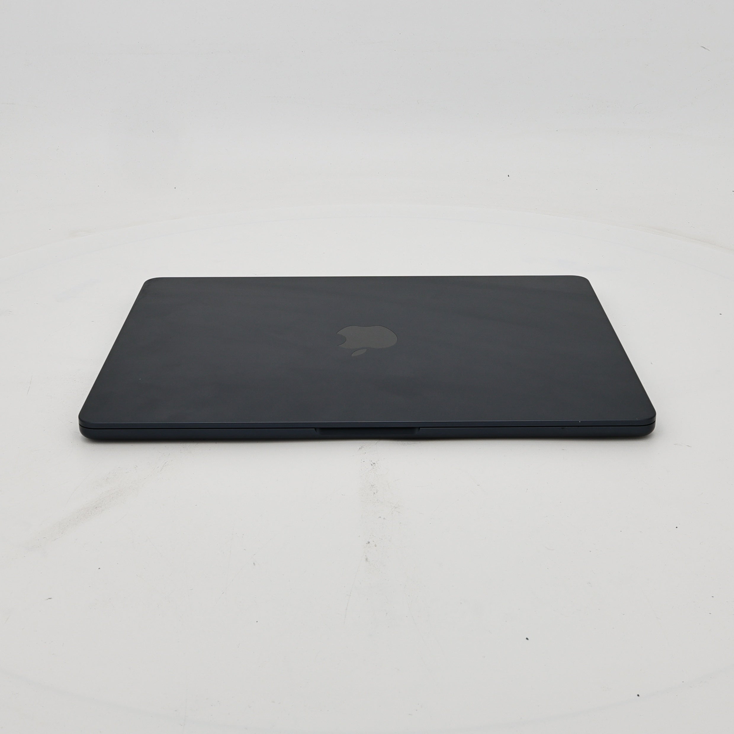 99新 Apple MacBook Air 22年 13寸 M2（8+8核） 8G RAM 256G SSD 午夜色