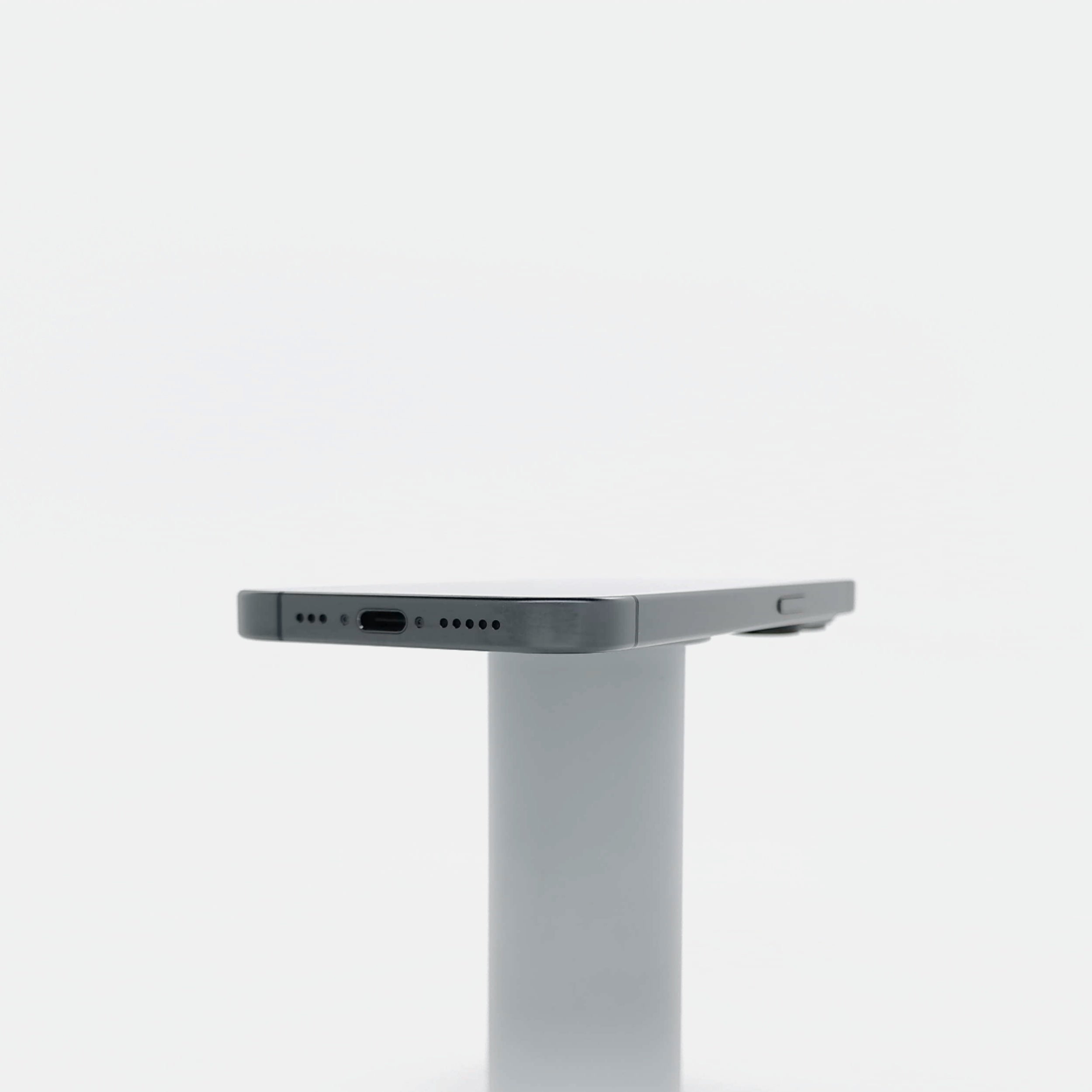 95新 Apple iPhone 15 Pro 128G 黑色鈦金屬 中國大陸版