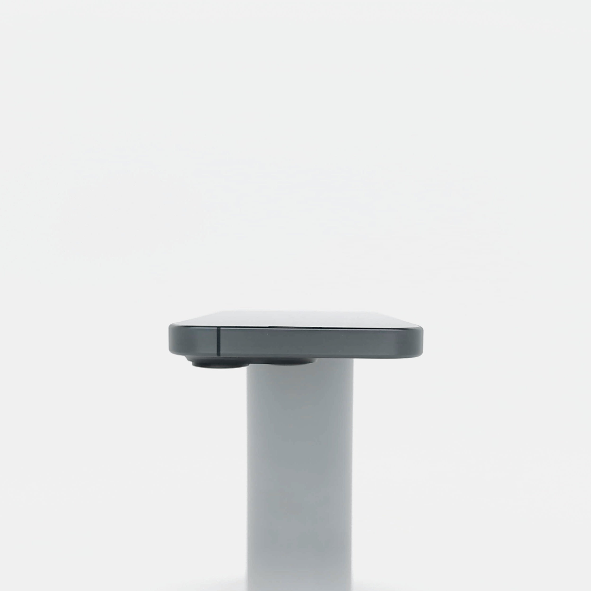95新 Apple iPhone 15 Pro 128G 黑色鈦金屬 中國大陸版