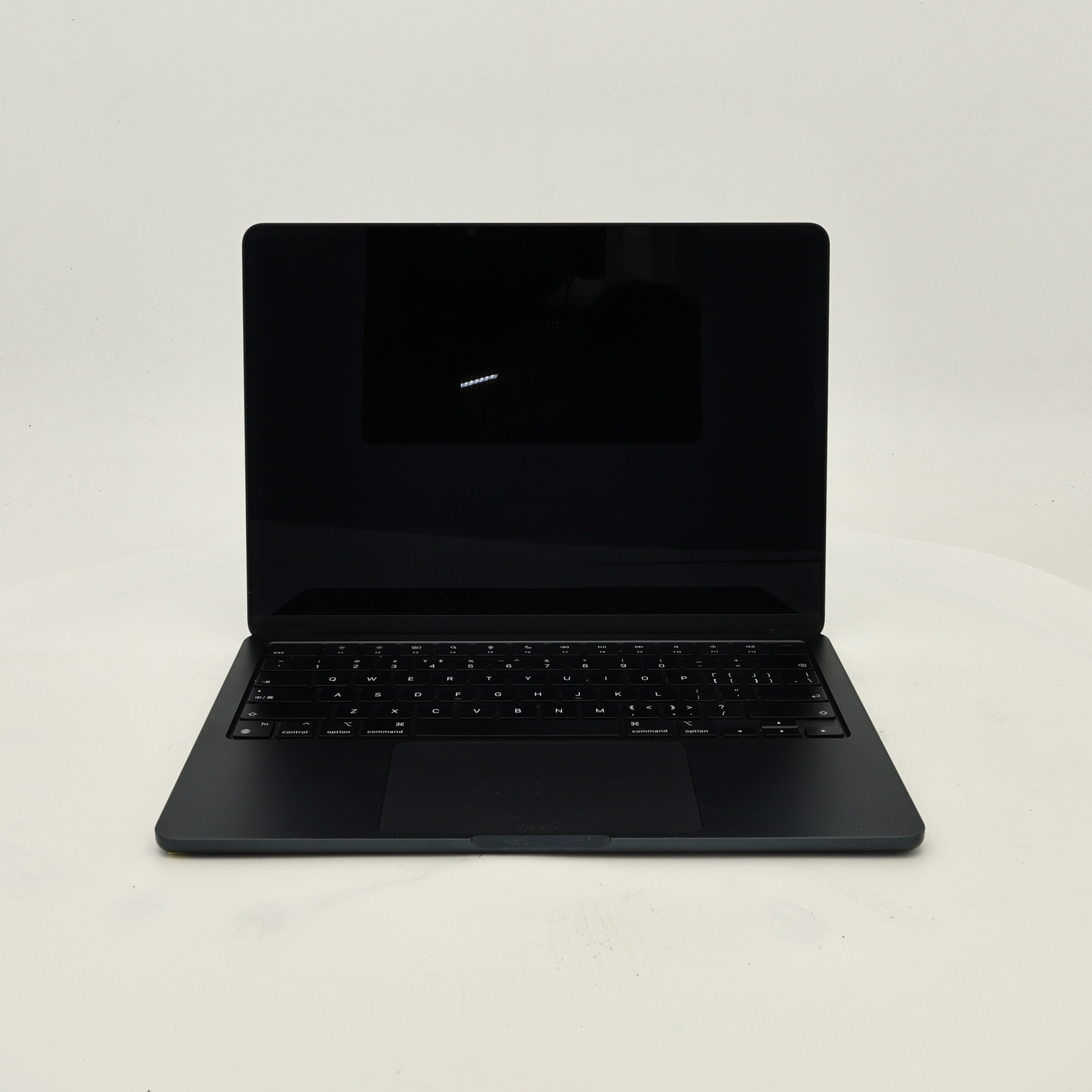 95新 Apple MacBook Air 22年 13寸 M2（8+8核） 16G RAM 256G SSD 午夜色