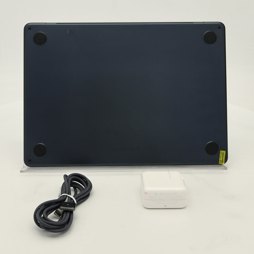 95新 Apple MacBook Air 22年 13寸 M2（8+8核） 16G RAM 256G SSD 午夜色