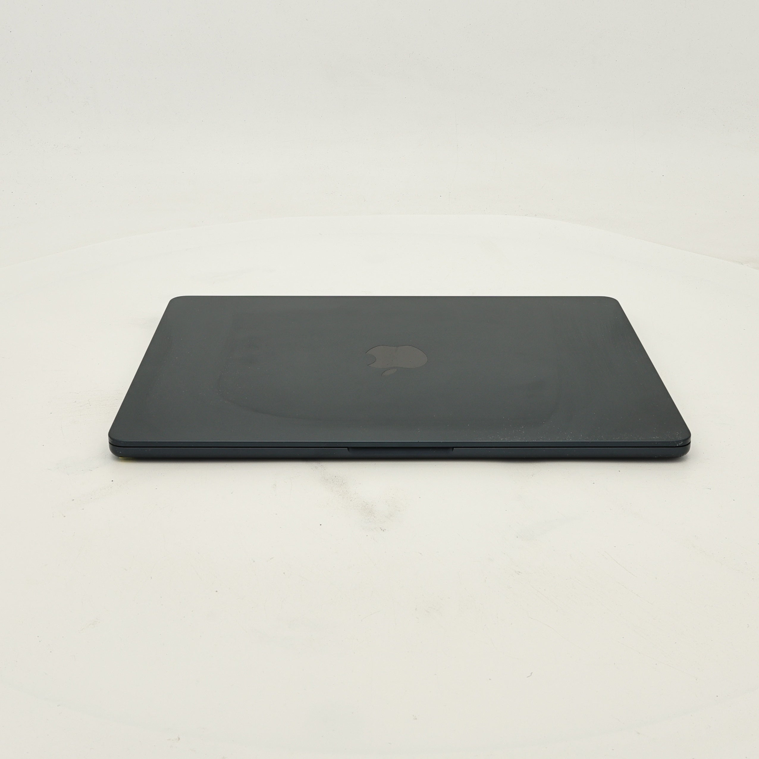 95新 Apple MacBook Air 22年 13寸 M2（8+8核） 16G RAM 256G SSD 午夜色