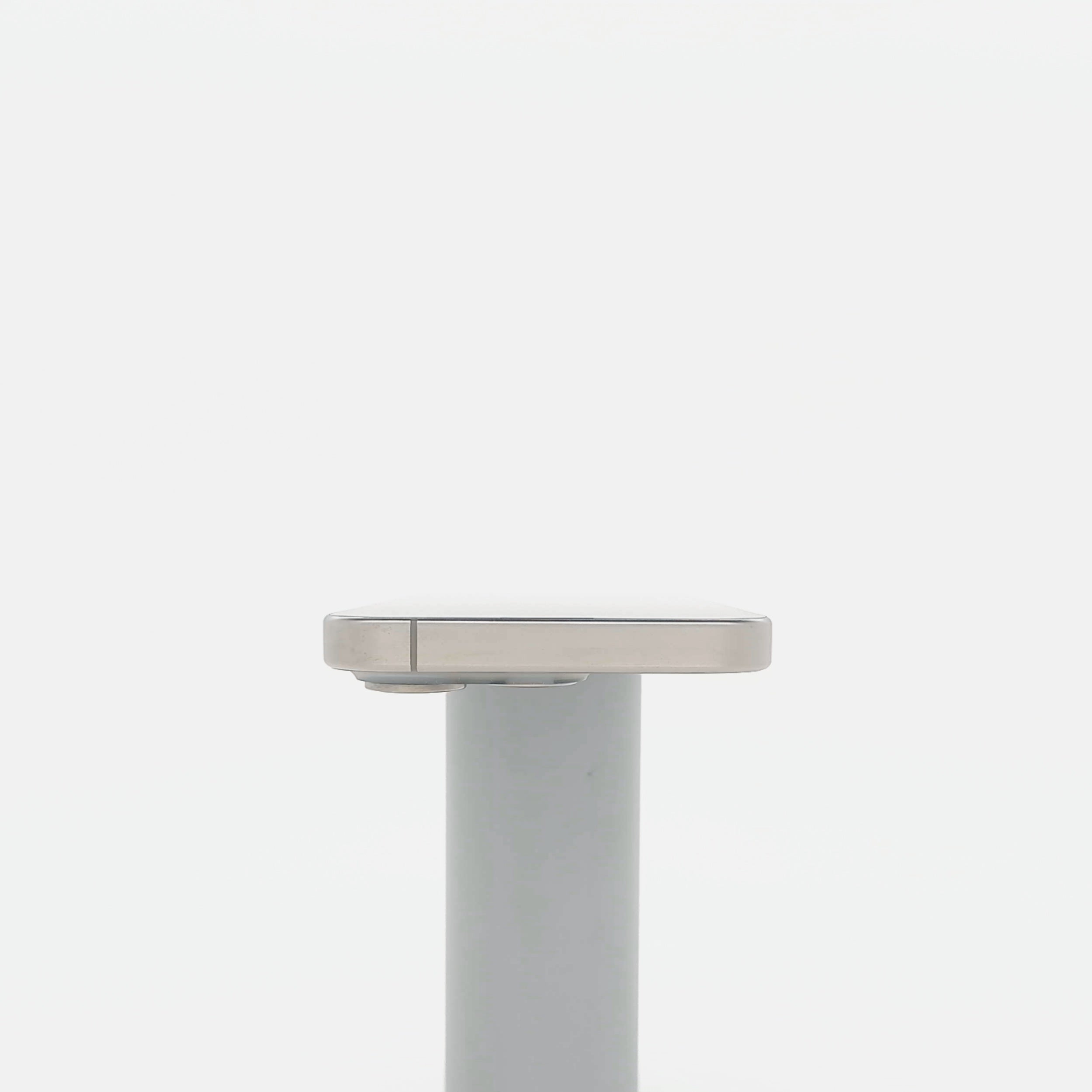 95新 Apple iPhone 15 Pro 128G 原色鈦金屬 中國大陸版