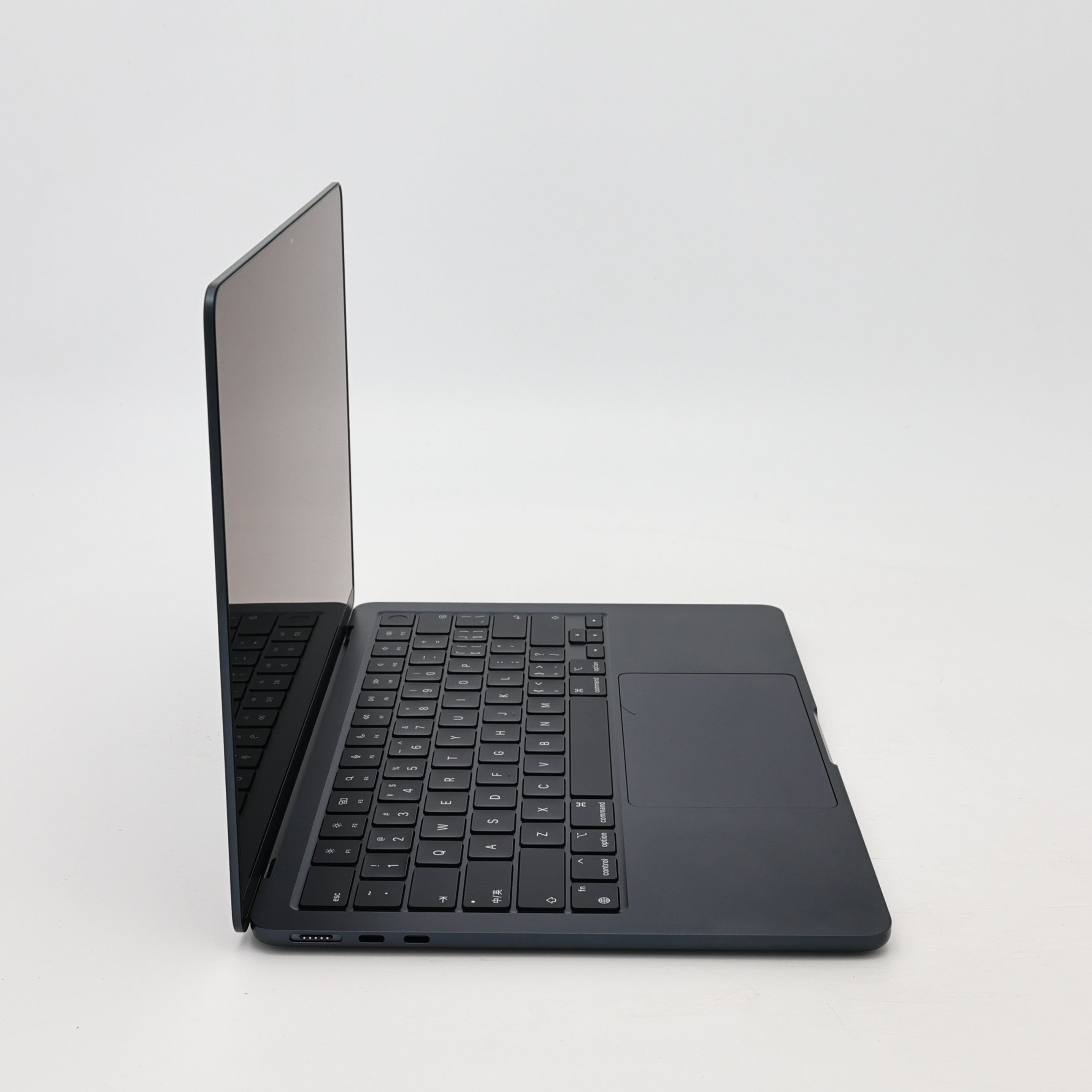 95新 Apple MacBook Air 24年 13寸 M3（8+8核） 8G RAM 256G SSD 午夜色