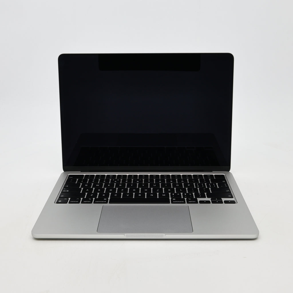 95新 Apple MacBook Air 22年 13寸 M2（8+8核） 8G RAM 256G SSD 銀色