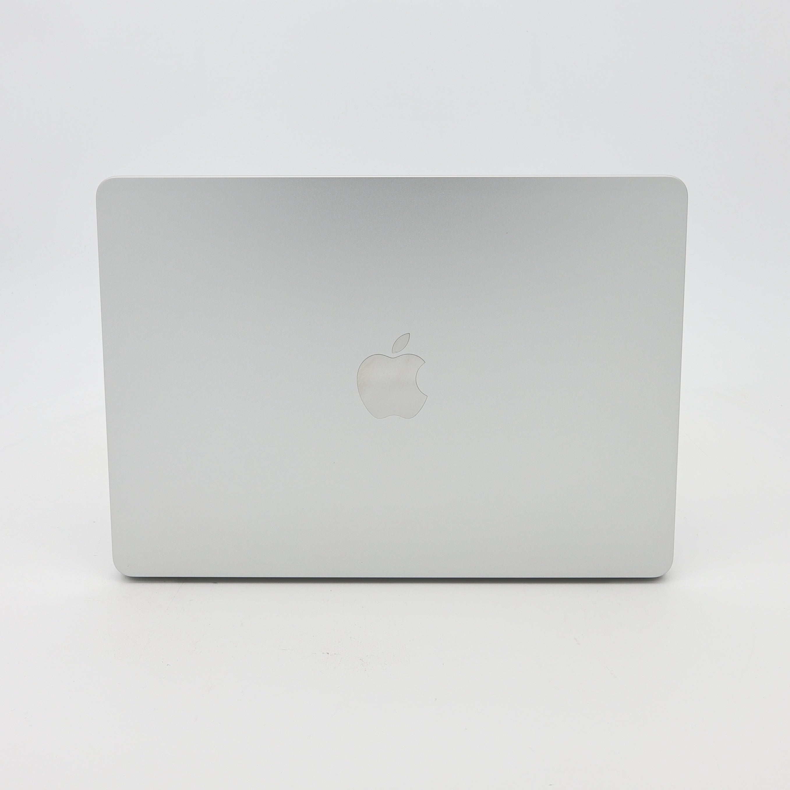 95新 Apple MacBook Air 22年 13寸 M2（8+8核） 8G RAM 256G SSD 銀色