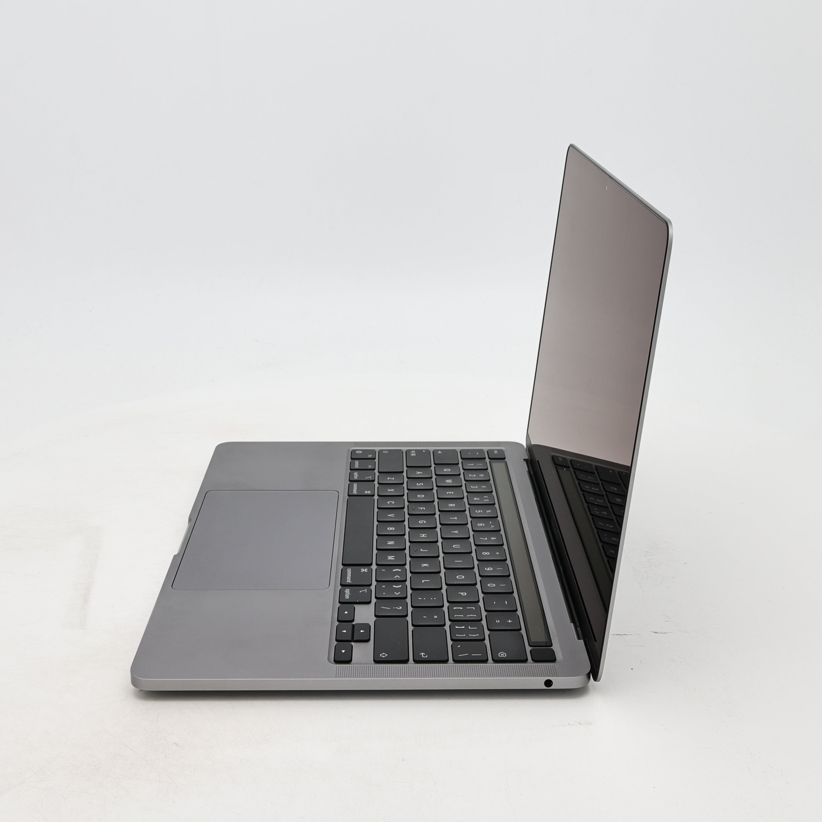 95新 Apple MacBook Pro 22年 13寸 M2（8+10核） 8G RAM 512G SSD 深空灰色