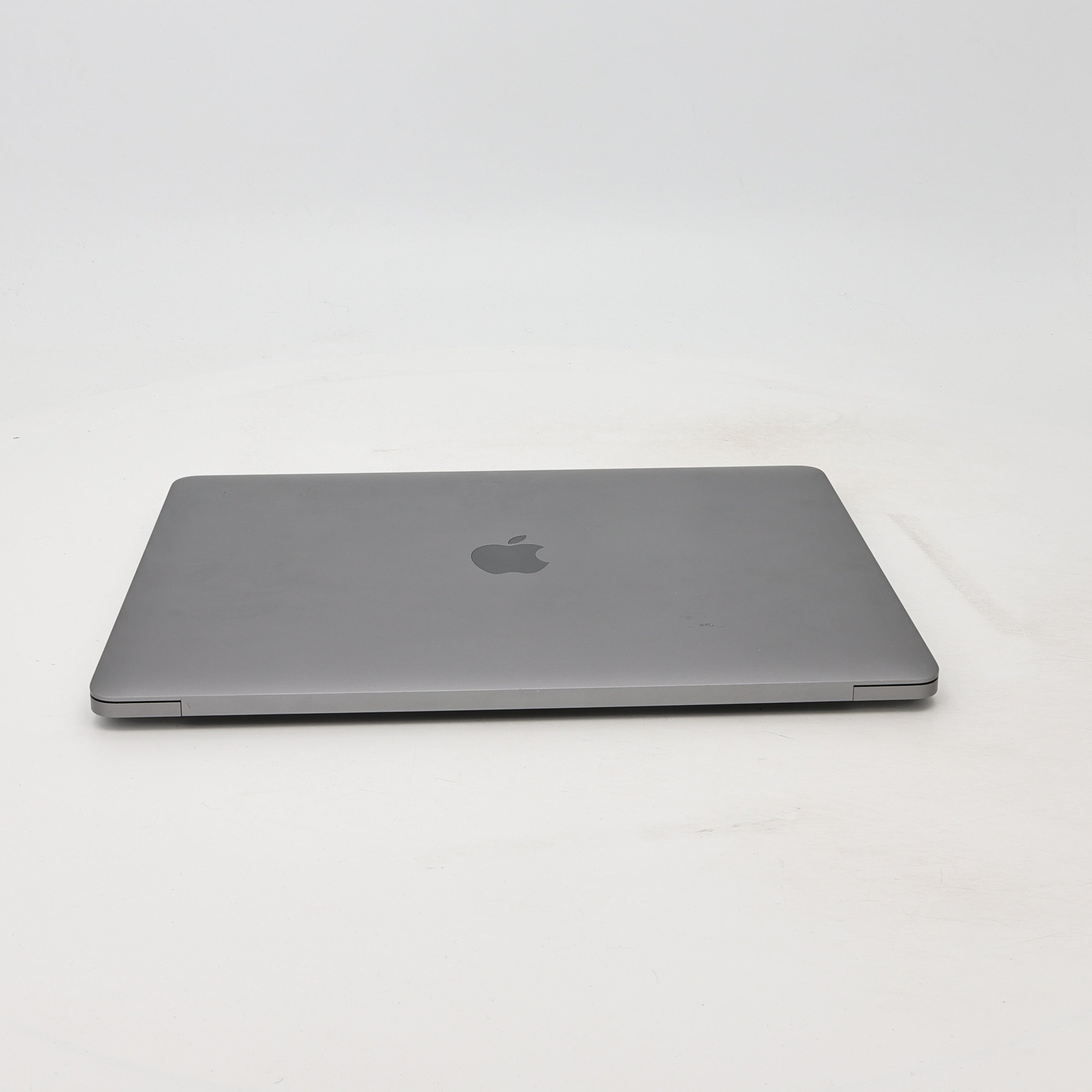 95新 Apple MacBook Pro 22年 13寸 M2（8+10核） 8G RAM 512G SSD 深空灰色