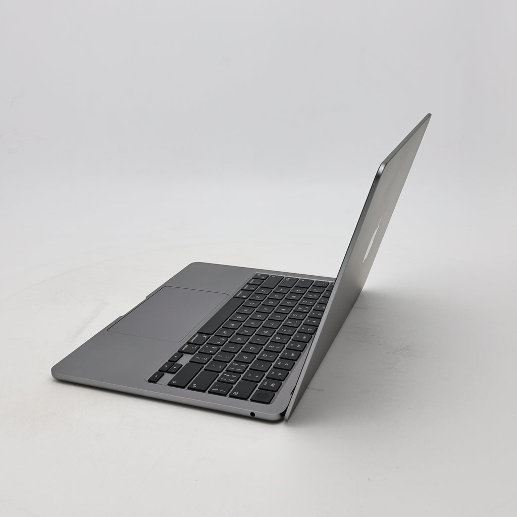 95新 Apple MacBook Air 22年 13寸 M2（8+8核） 8G RAM 256G SSD 深空灰色