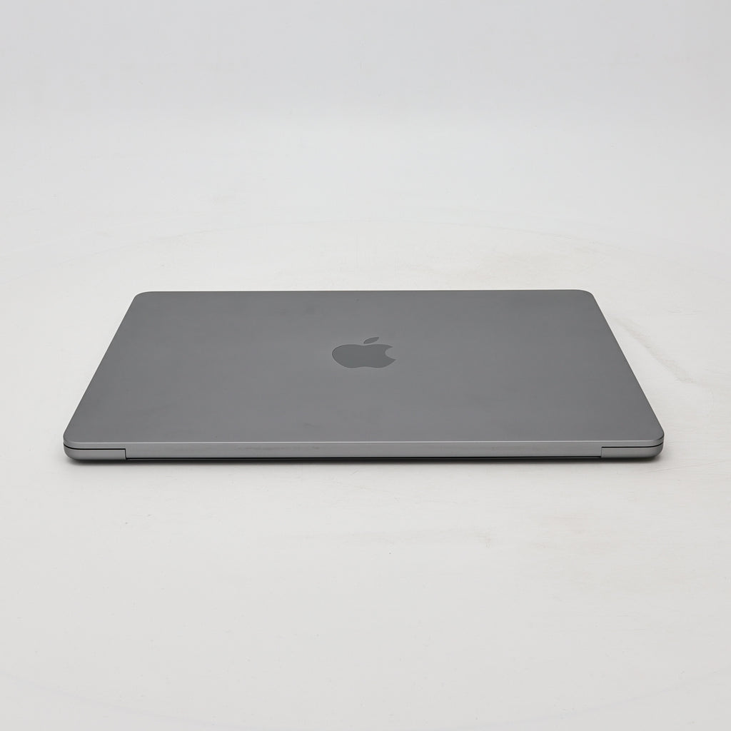 95新 Apple MacBook Air 22年 13寸 M2（8+8核） 8G RAM 256G SSD 深空灰色