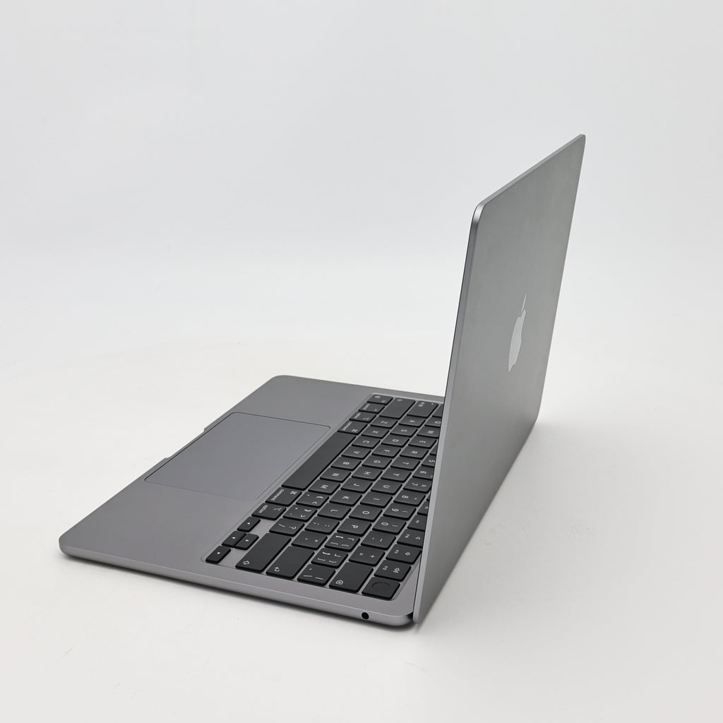 95新 Apple MacBook Air 22年 13寸 M2（8+8核） 8G RAM 256G SSD 深空灰色