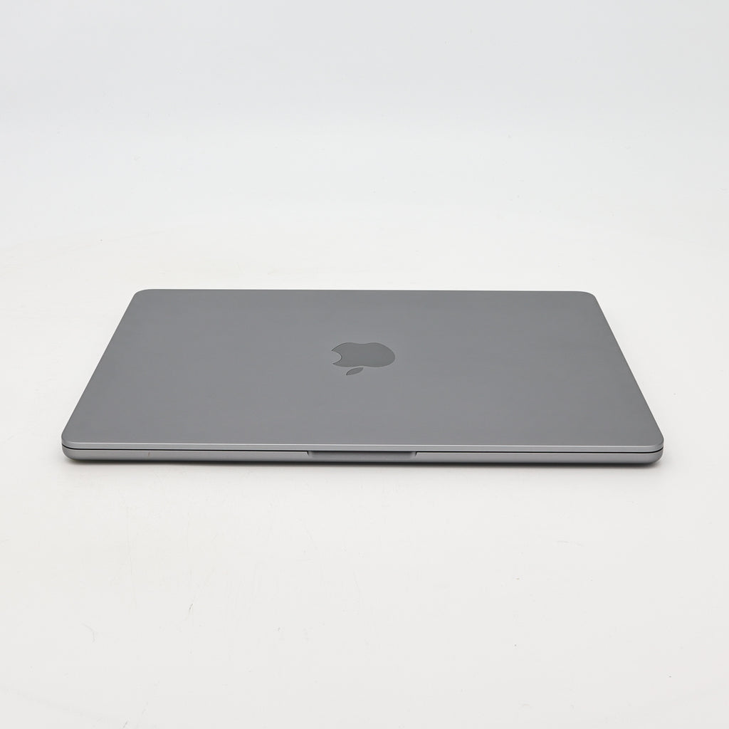 95新 Apple MacBook Air 22年 13寸 M2（8+8核） 8G RAM 256G SSD 深空灰色