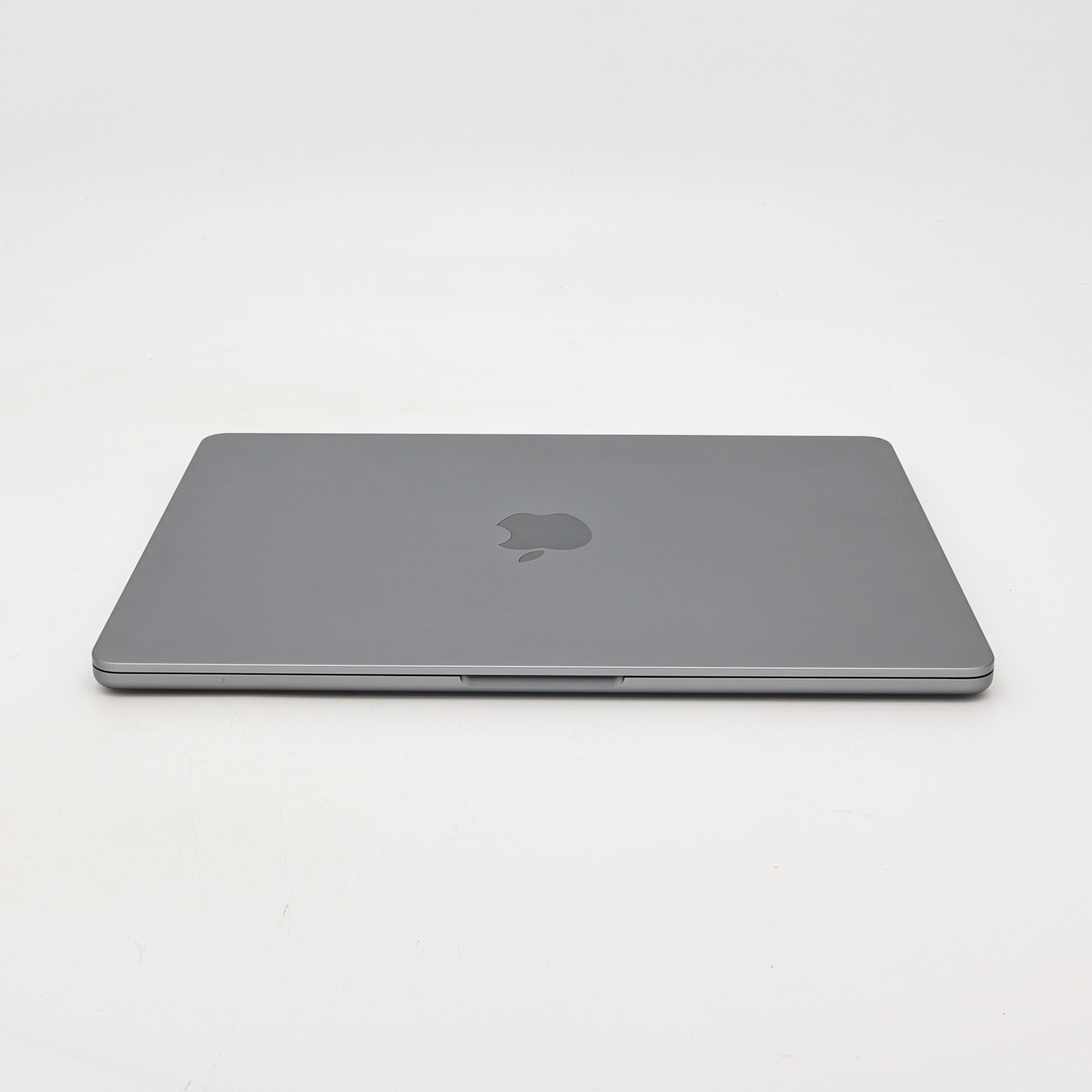 95新 Apple MacBook Air 22年 13寸 M2（8+8核） 8G RAM 256G SSD 深空灰色