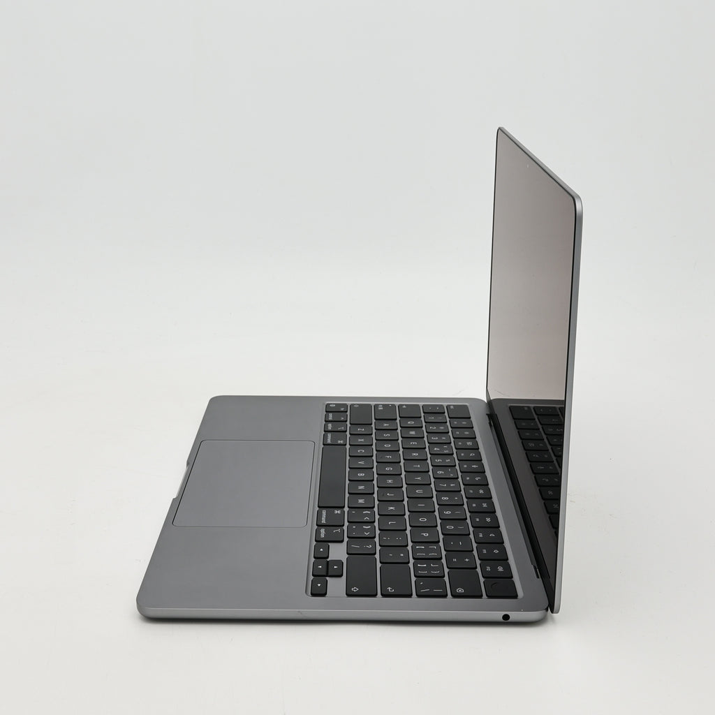 95新 Apple MacBook Air 22年 13寸 M2（8+8核） 8G RAM 256G SSD 深空灰色