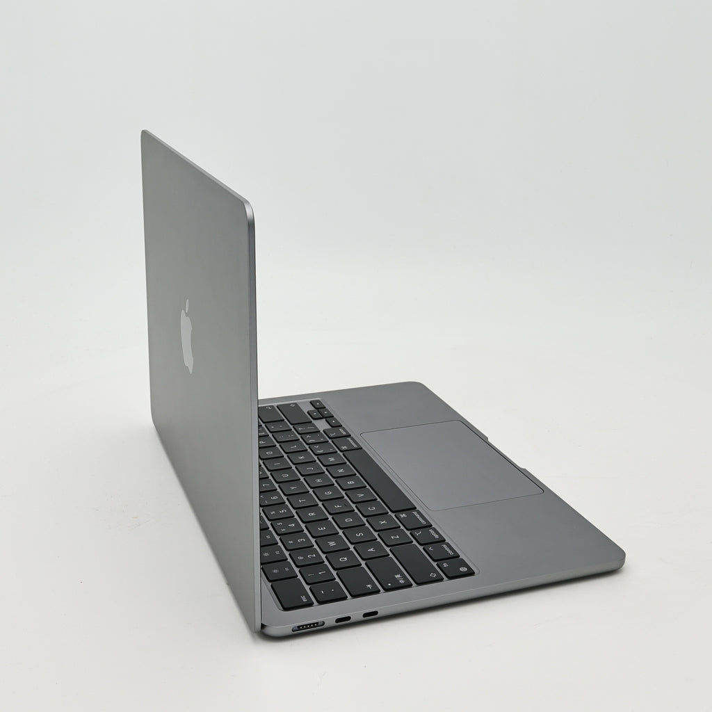 95新 Apple MacBook Air 22年 13寸 M2（8+8核） 8G RAM 256G SSD 深空灰色