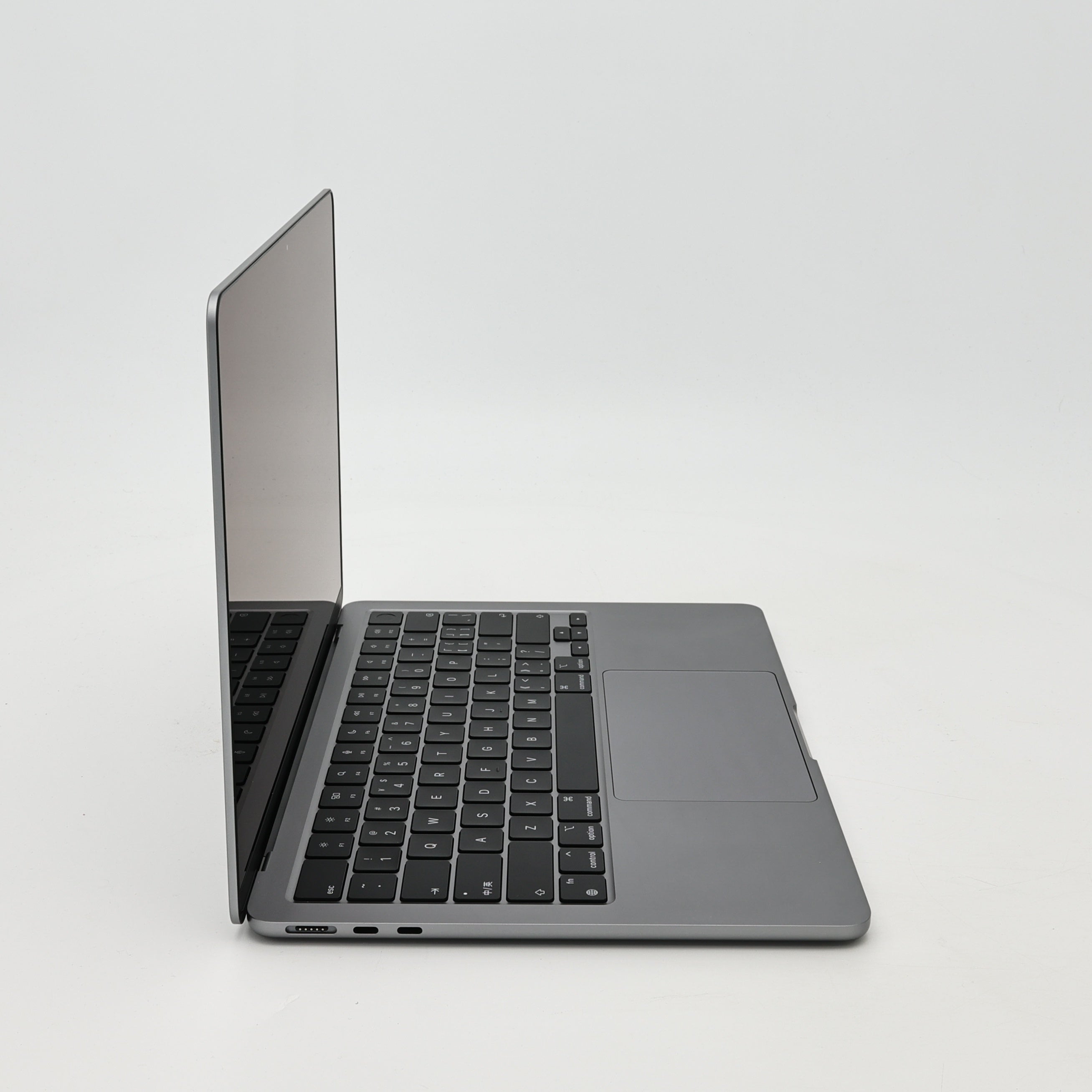 95新 Apple MacBook Air 22年 13寸 M2（8+8核） 8G RAM 256G SSD 深空灰色