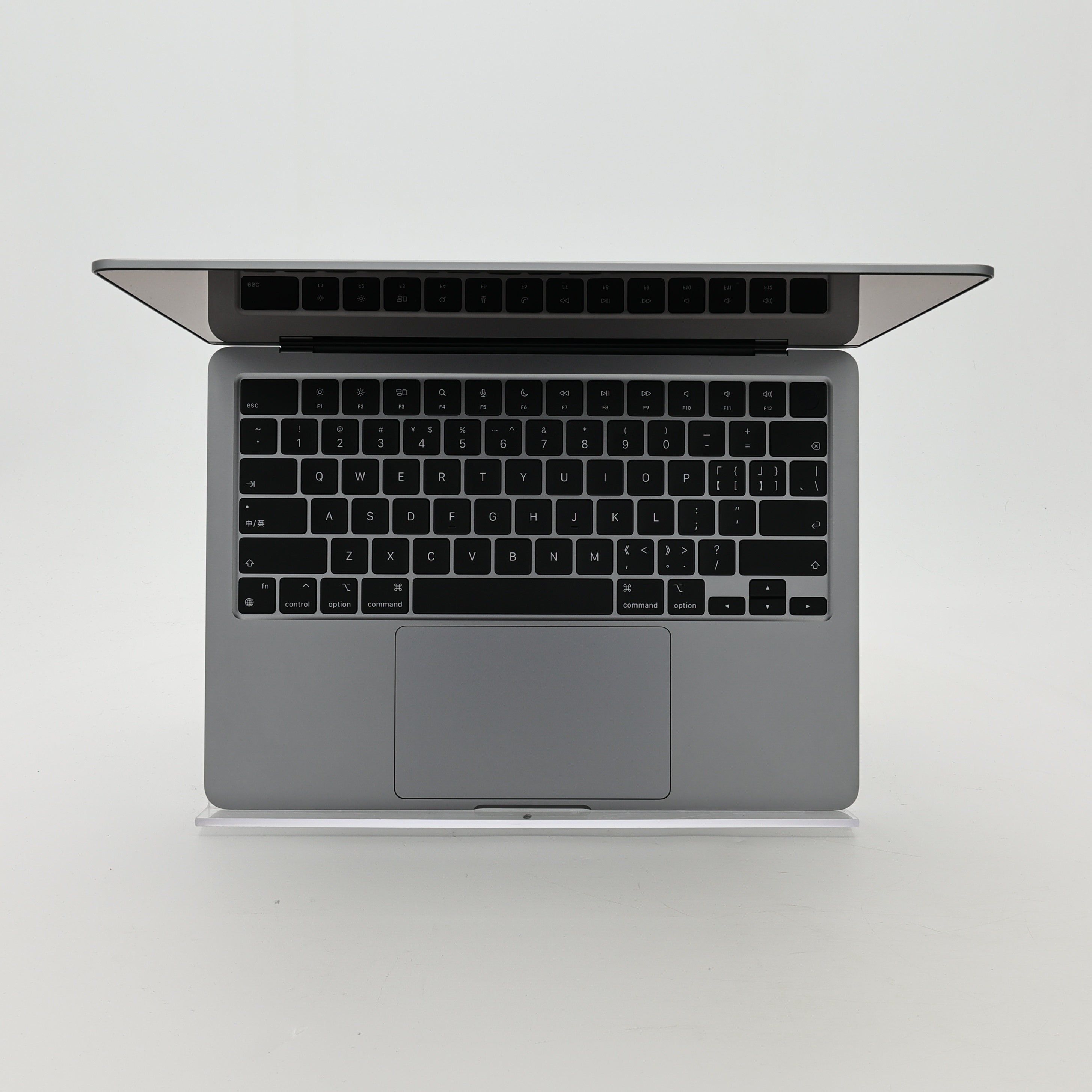 95新 Apple MacBook Air 22年 13寸 M2（8+8核） 8G RAM 256G SSD 深空灰色