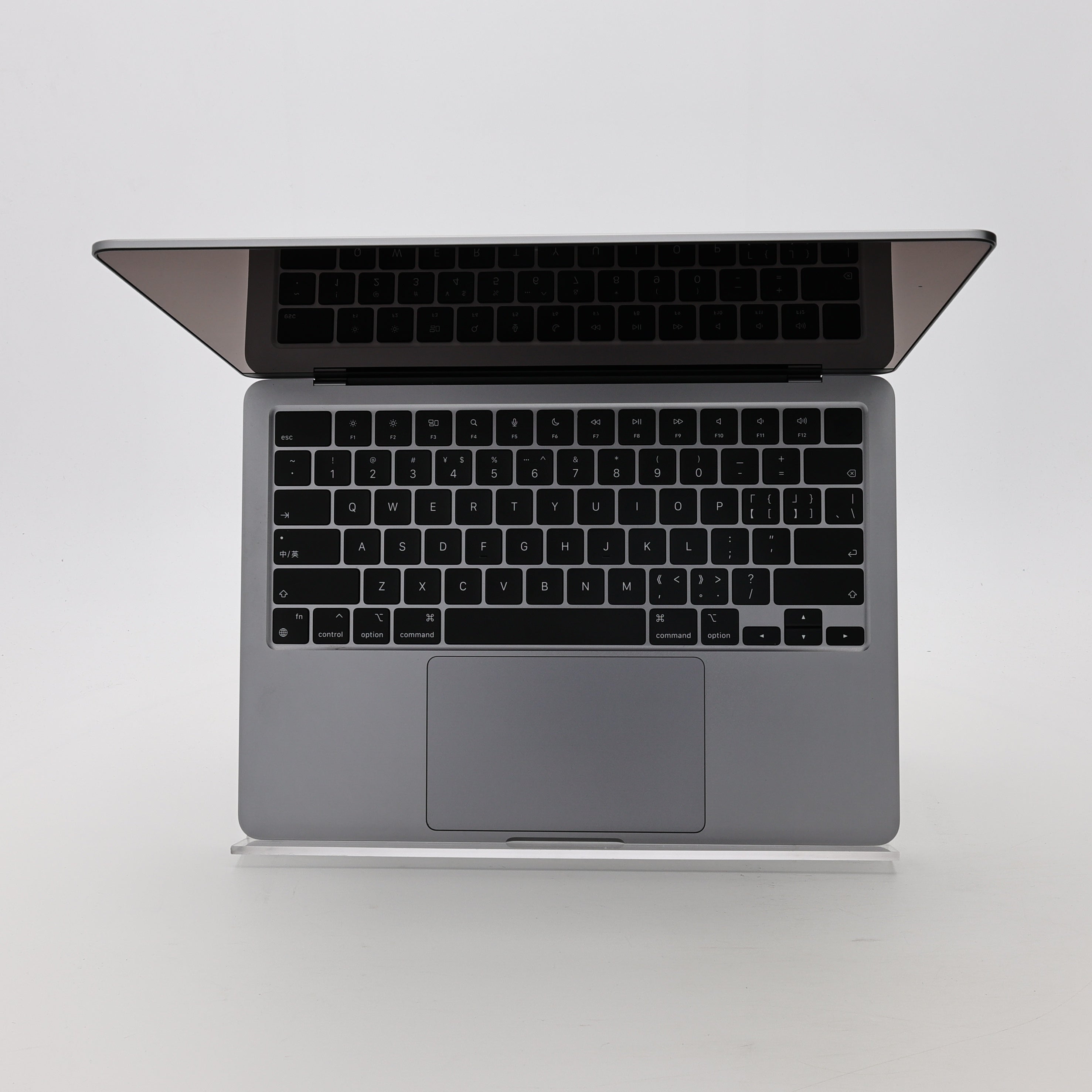 95新 Apple MacBook Air 22年 13寸 M2（8+8核） 8G RAM 256G SSD 深空灰色