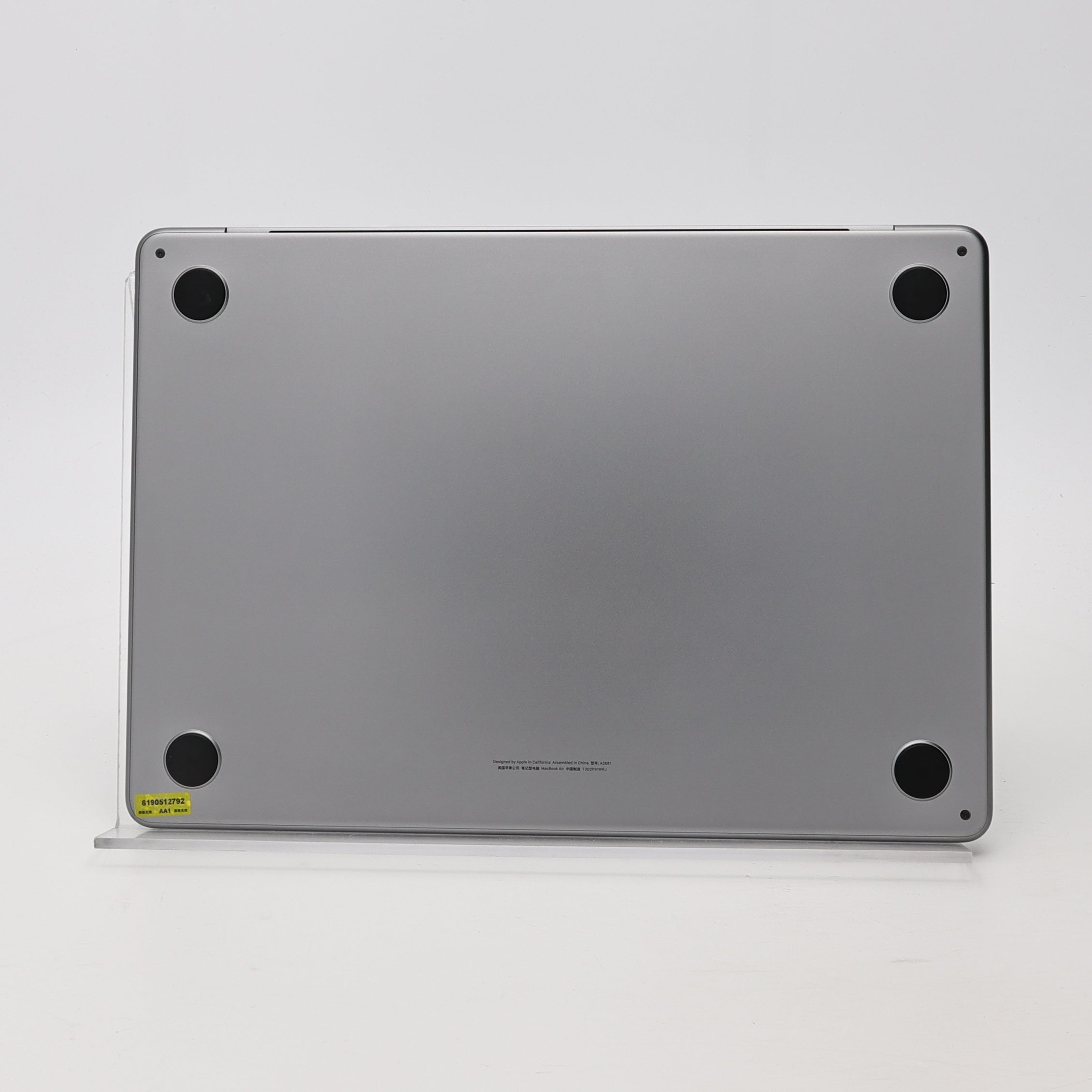 95新 Apple MacBook Air 22年 13寸 M2（8+8核） 8G RAM 256G SSD 深空灰色