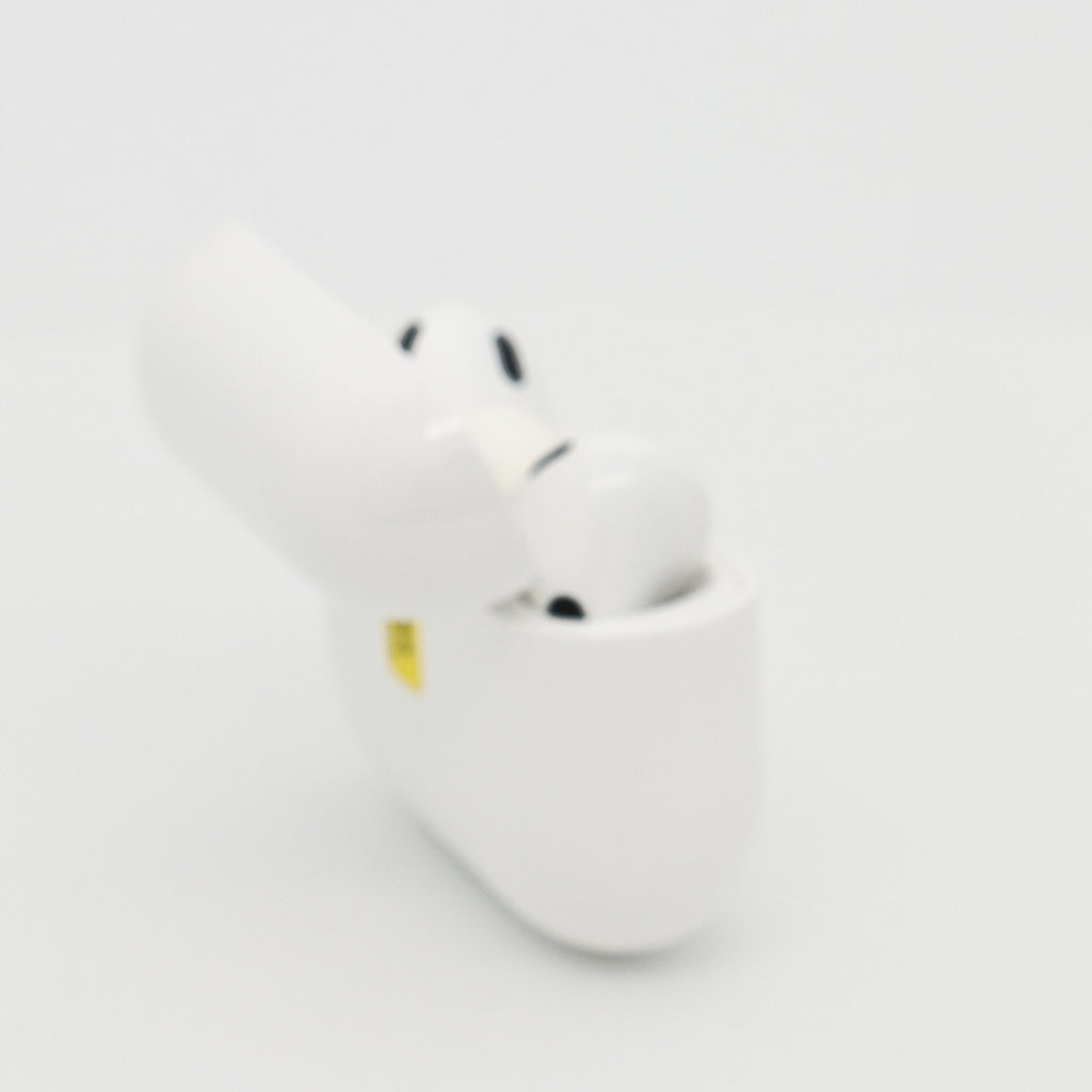 99新 Apple AirPods Pro 2 白色