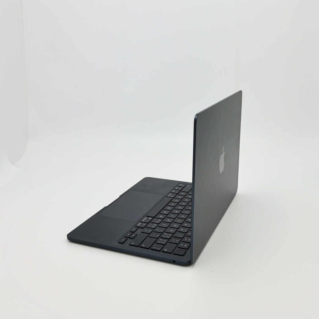 95新 Apple MacBook Air 22年 13寸 M2（8+8核） 8G RAM 256G SSD 午夜色