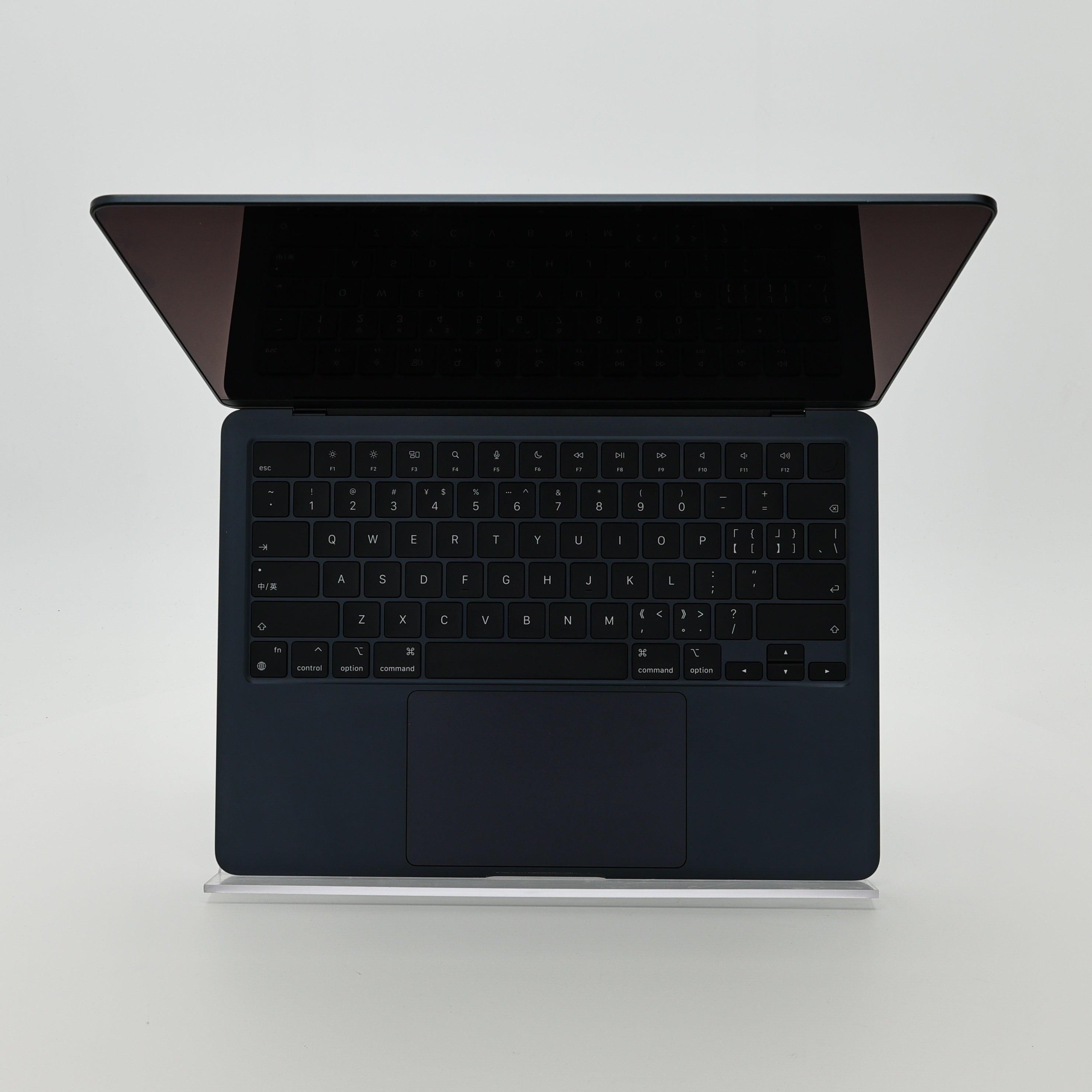 95新 Apple MacBook Air 22年 13寸 M2（8+8核） 8G RAM 256G SSD 午夜色