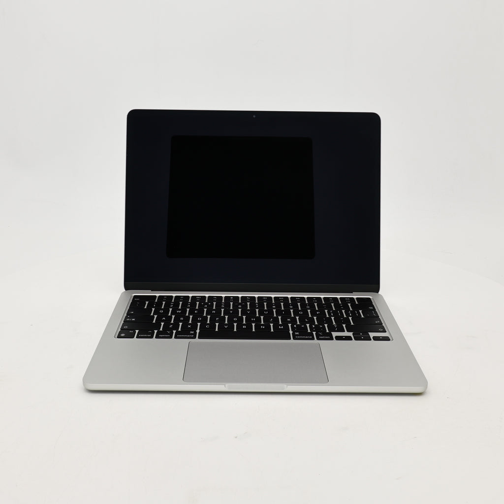 99新 Apple MacBook Air 22年 13寸 M2（8+8核） 8G RAM 256G SSD 銀色