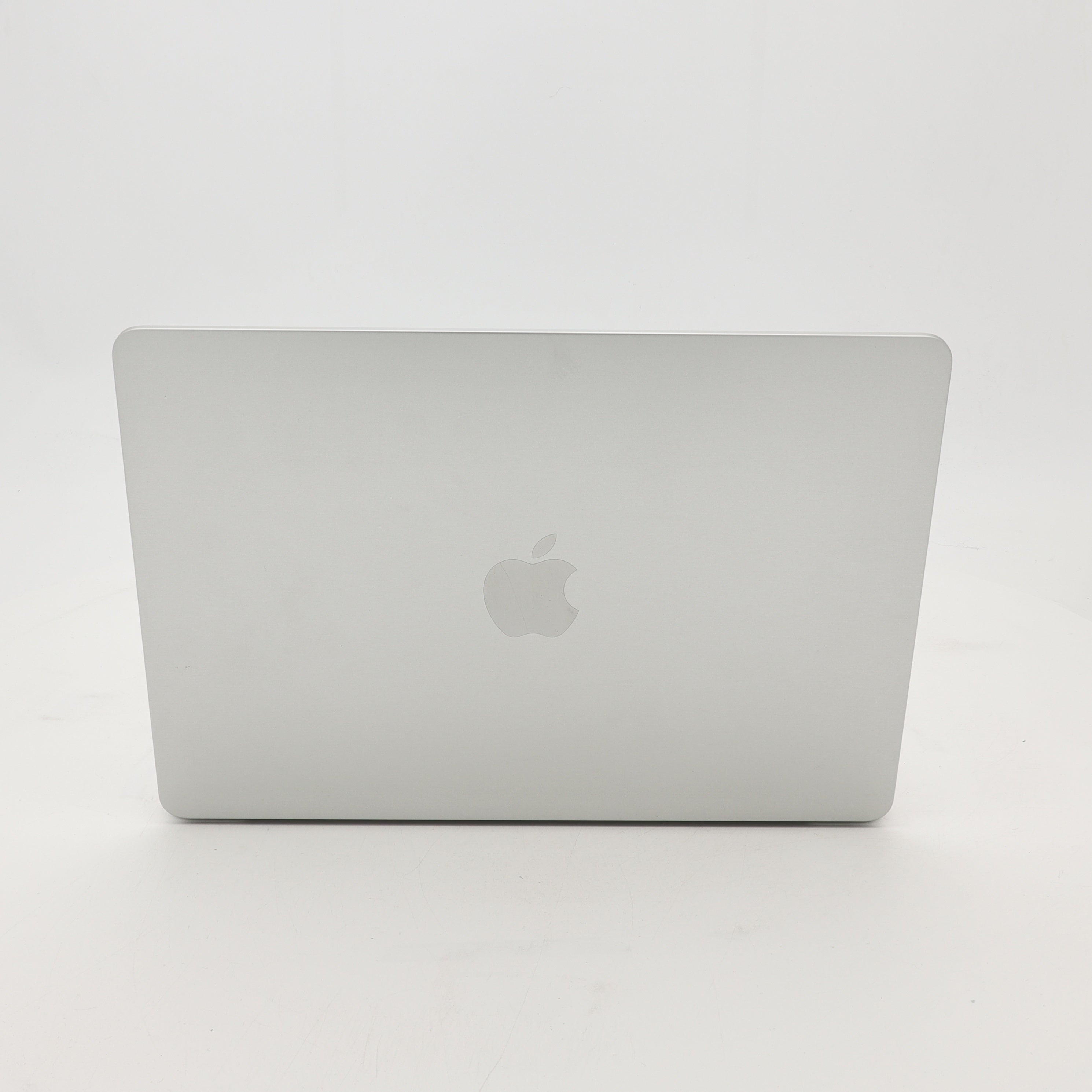 99新 Apple MacBook Air 22年 13寸 M2（8+8核） 8G RAM 256G SSD 銀色