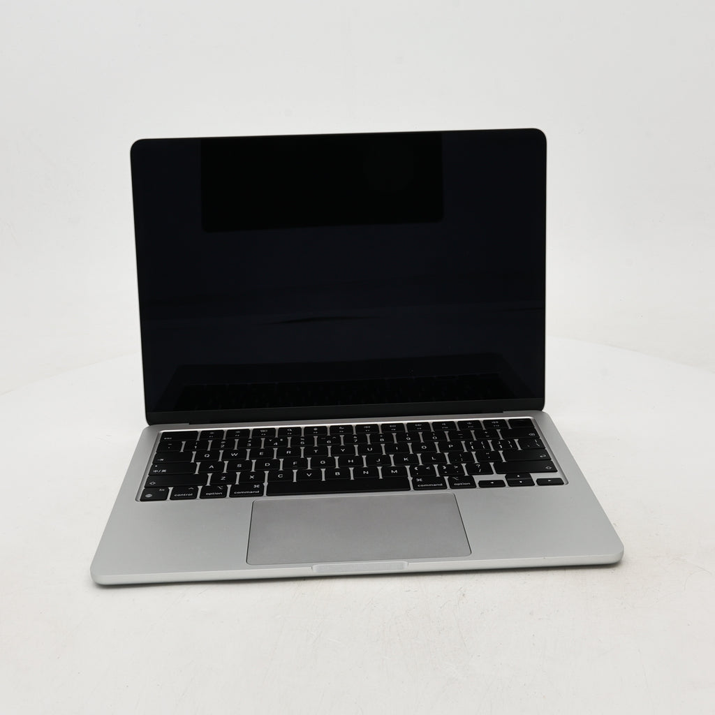 95新 Apple MacBook Air 24年 13寸 M3（8+8核） 8G RAM 256G SSD 銀色