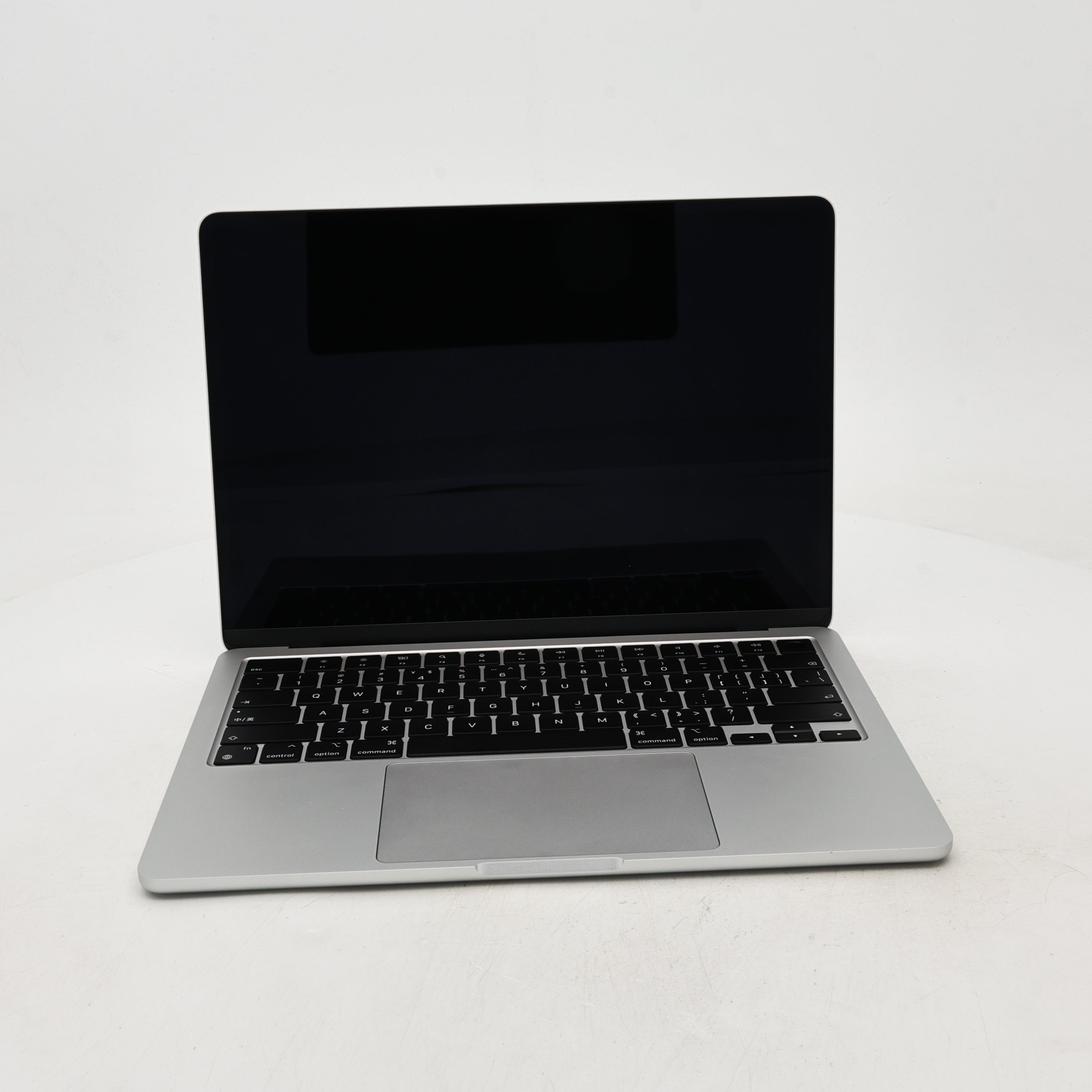95新 Apple MacBook Air 24年 13寸 M3（8+8核） 8G RAM 256G SSD 銀色