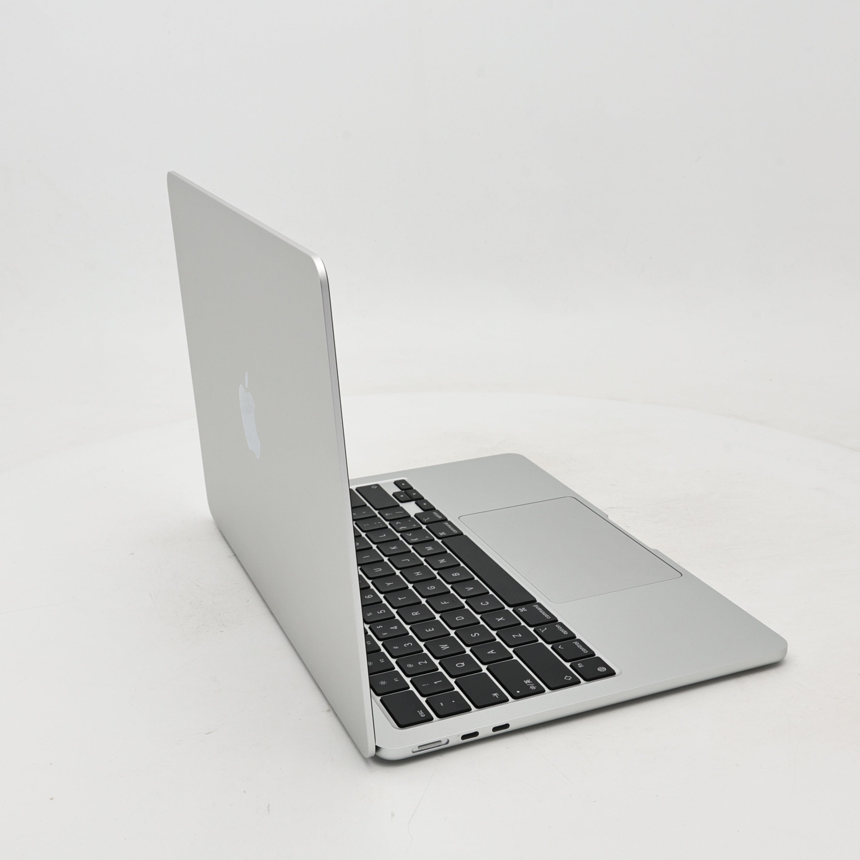 95新 Apple MacBook Air 24年 13寸 M3（8+8核） 8G RAM 256G SSD 銀色