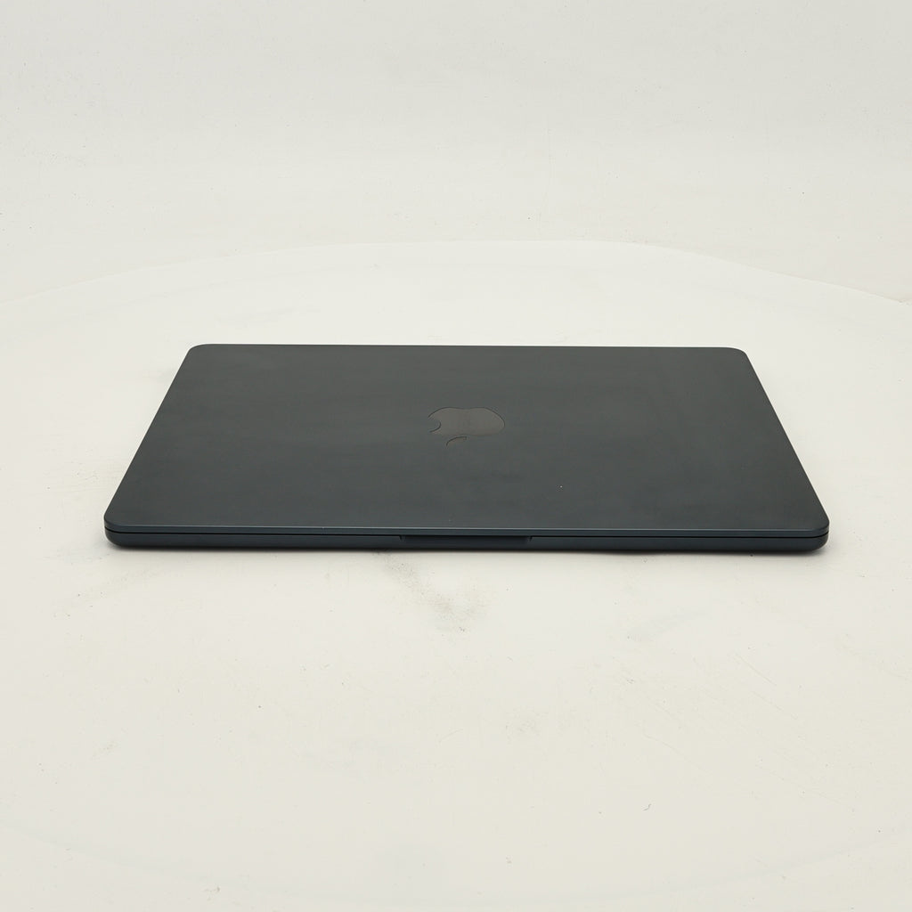 99新 Apple MacBook Air 22年 13寸 M2（8+8核） 8G RAM 256G SSD 午夜色