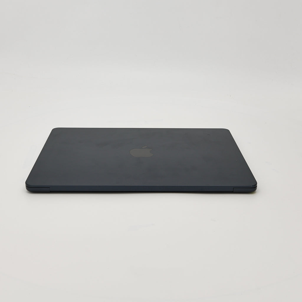 95新 Apple MacBook Air 22年 13寸 M2（8+8核） 8G RAM 256G SSD 午夜色