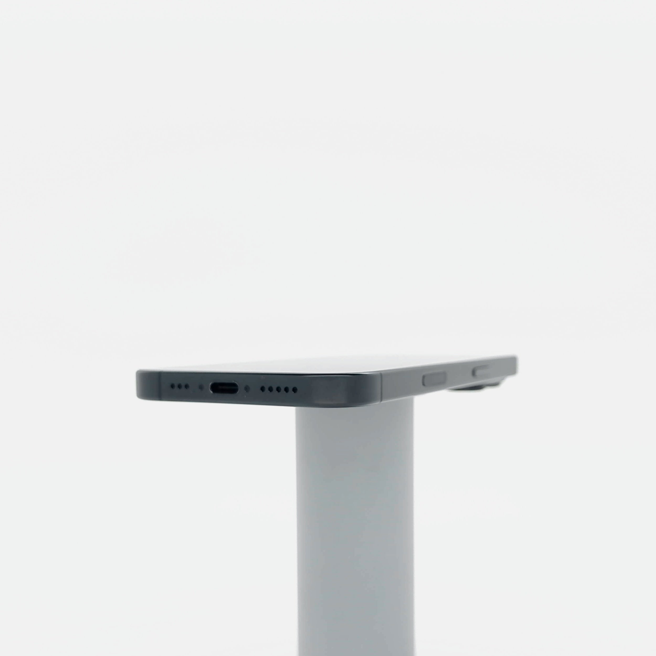 95新 Apple iPhone 16 Pro 128G 黑色鈦金屬 中國大陸版