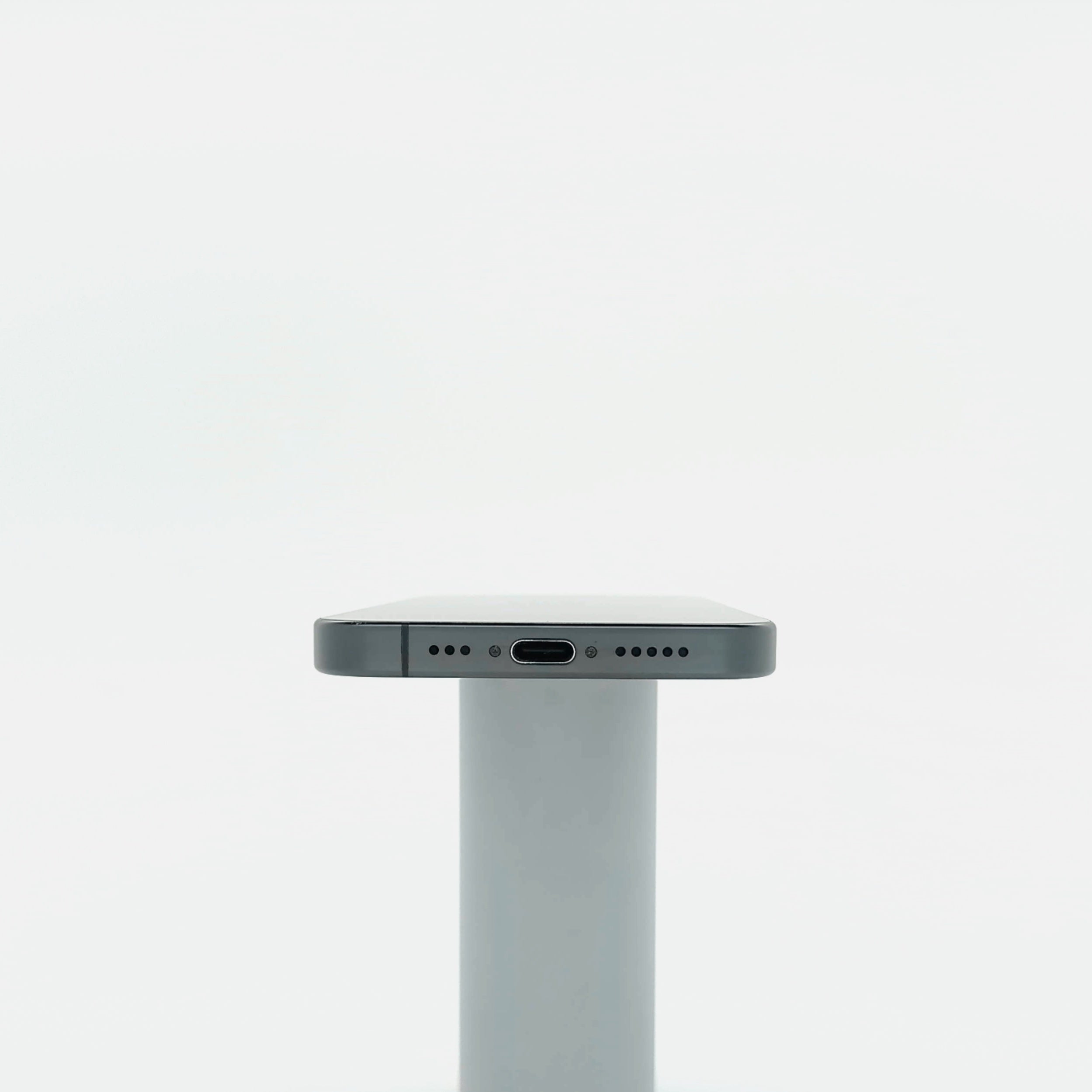 95新 Apple iPhone 15 Pro 128G 黑色鈦金屬 中國大陸版