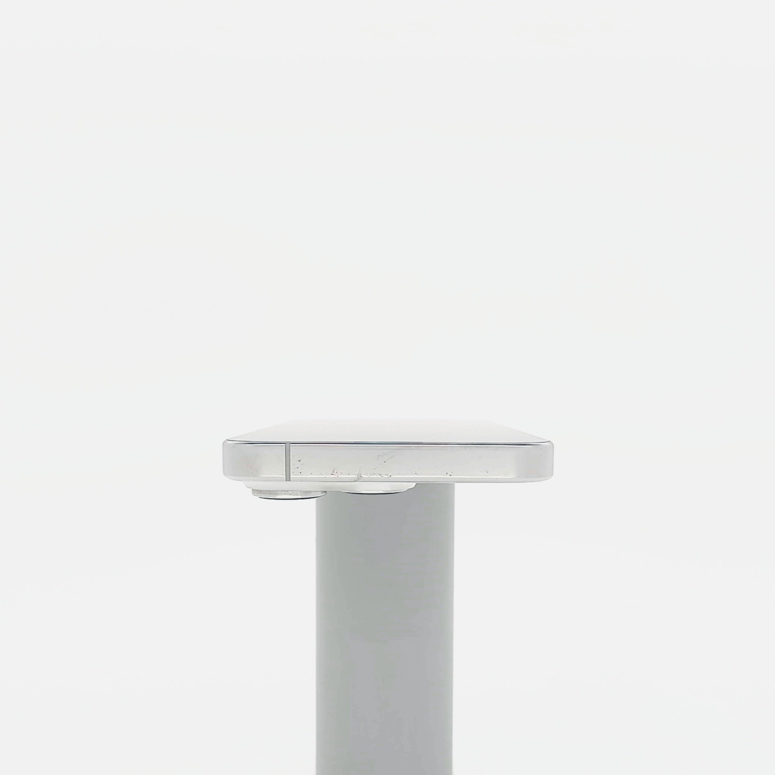 95新 Apple iPhone 16 Pro 128G 白色鈦金屬 中國大陸版