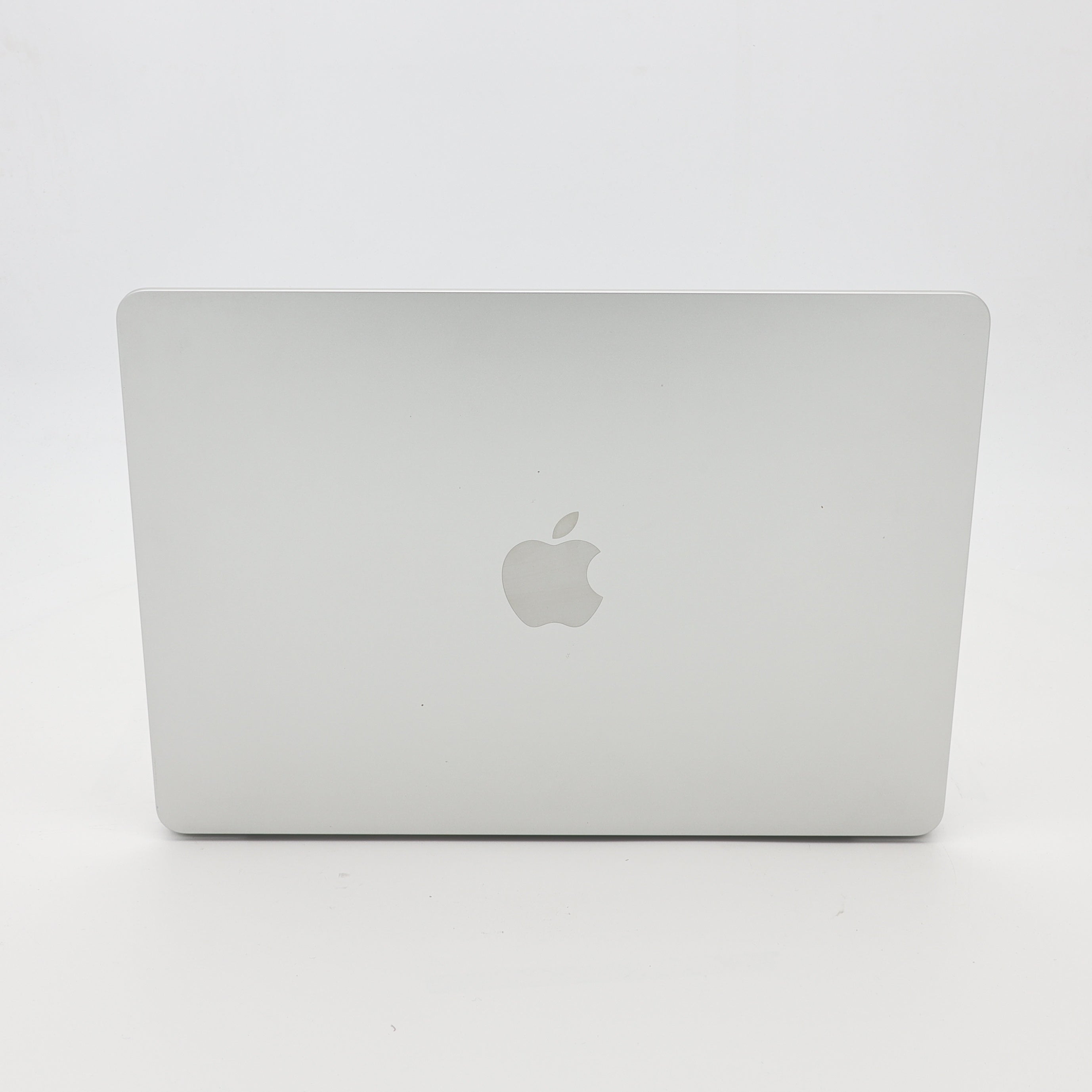 95新 Apple MacBook Air 22年 13寸 M2（8+8核） 8G RAM 256G SSD 銀色