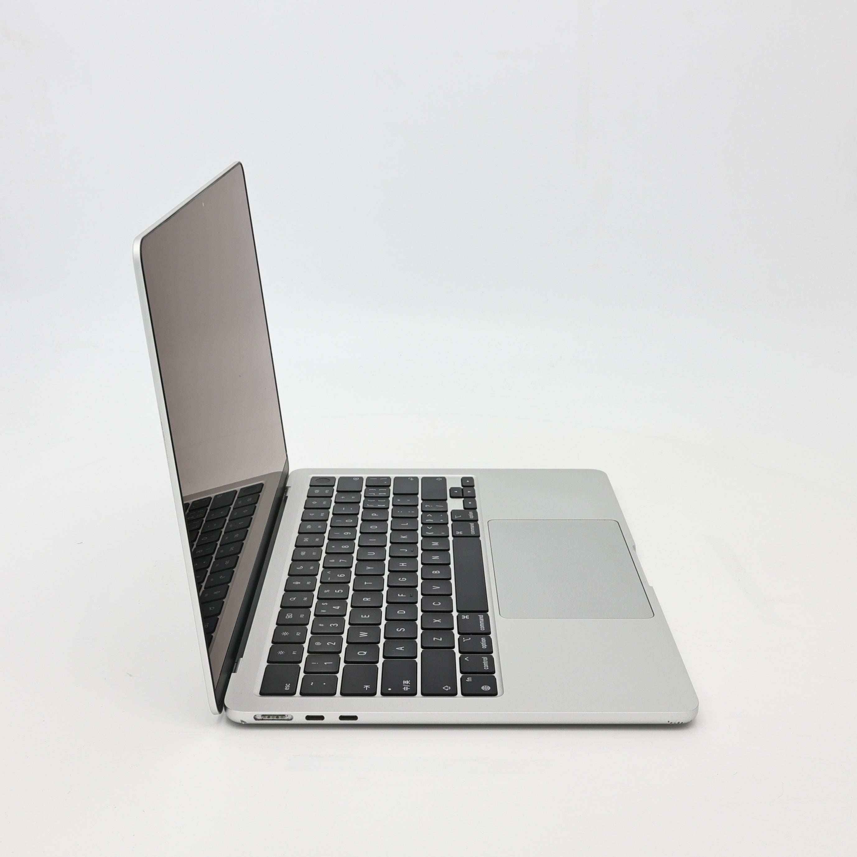 95新 Apple MacBook Air 22年 13寸 M2（8+8核） 8G RAM 256G SSD 銀色