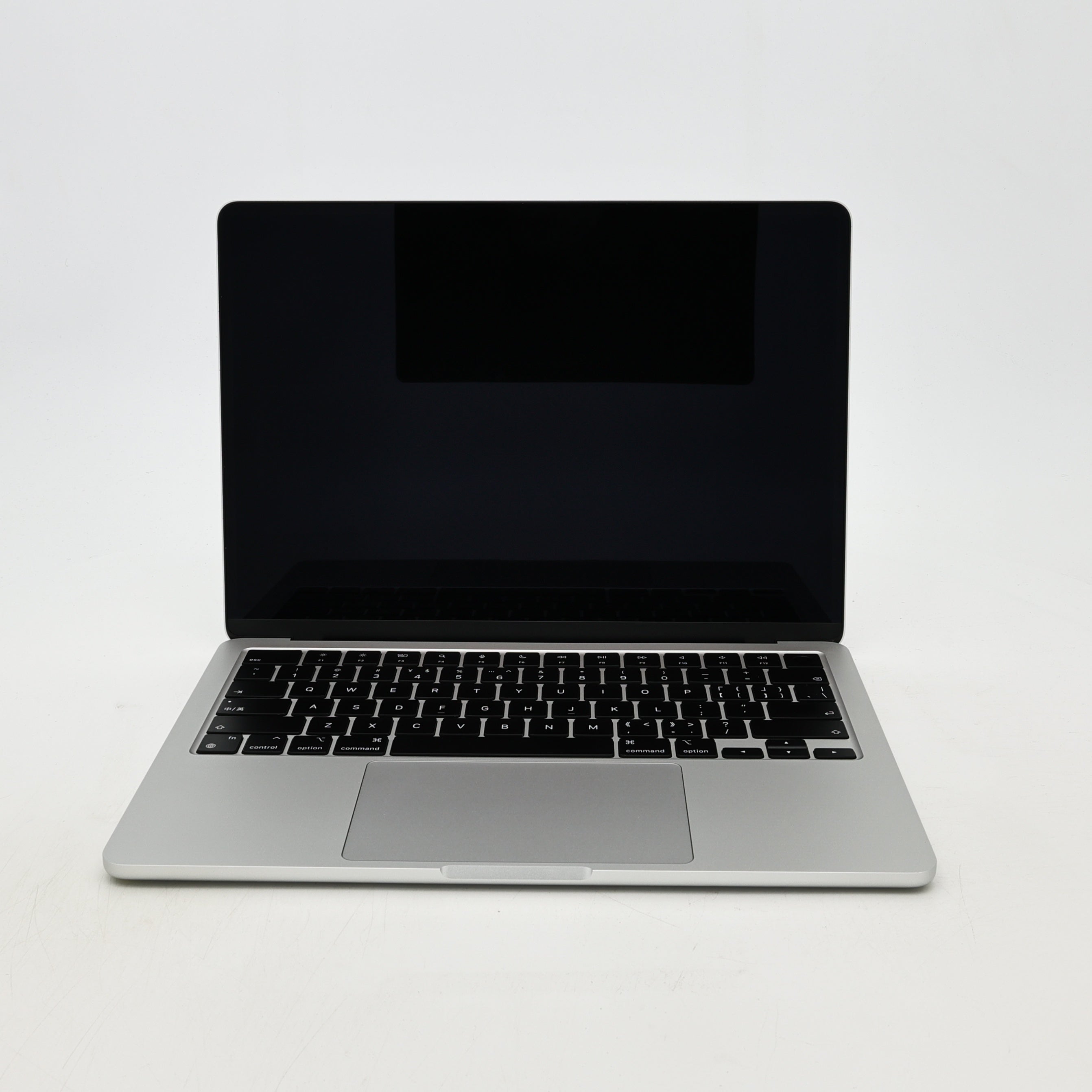 95新 Apple MacBook Air 22年 13寸 M2（8+8核） 8G RAM 256G SSD 銀色