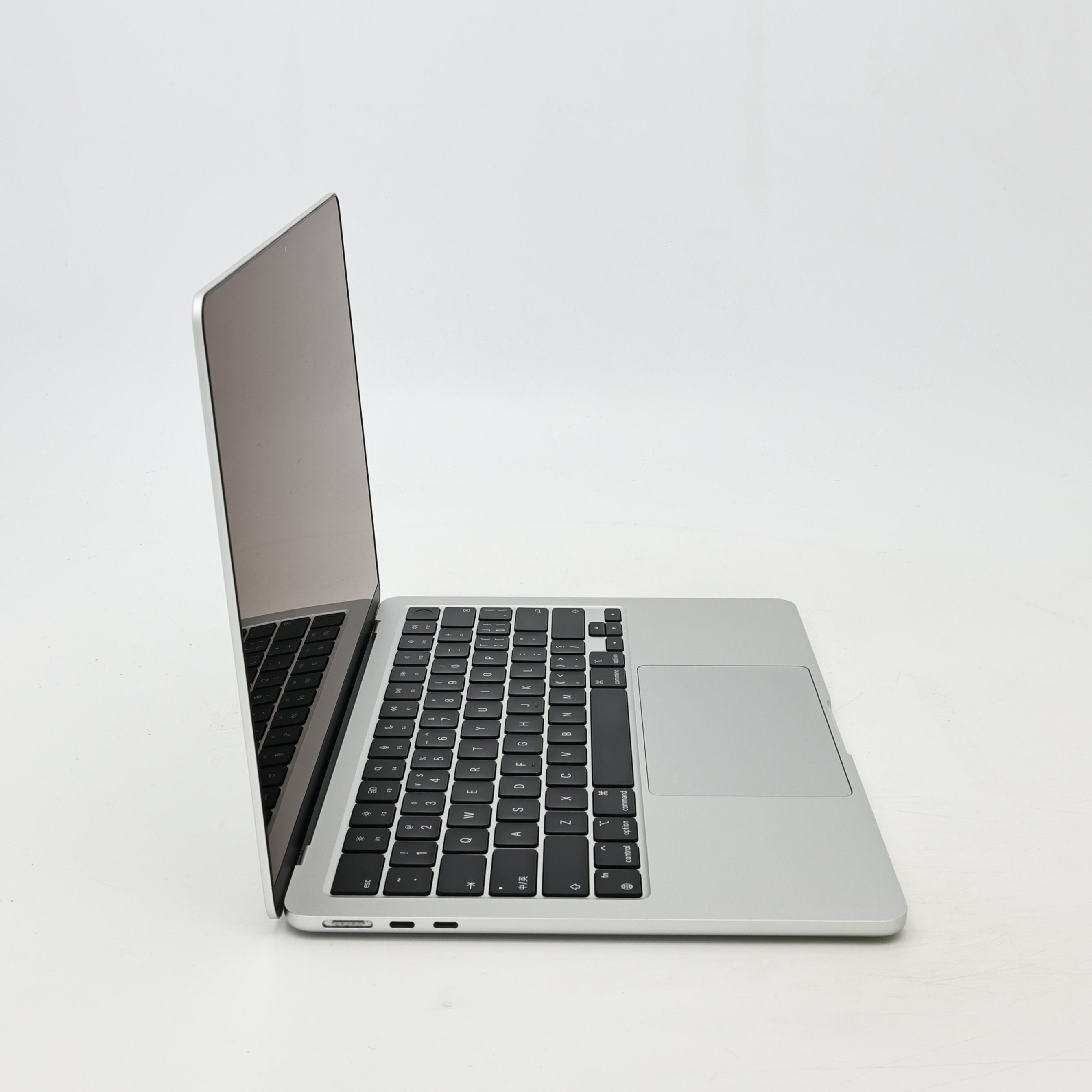 95新 Apple MacBook Air 22年 13寸 M2（8+8核） 8G RAM 256G SSD 銀色