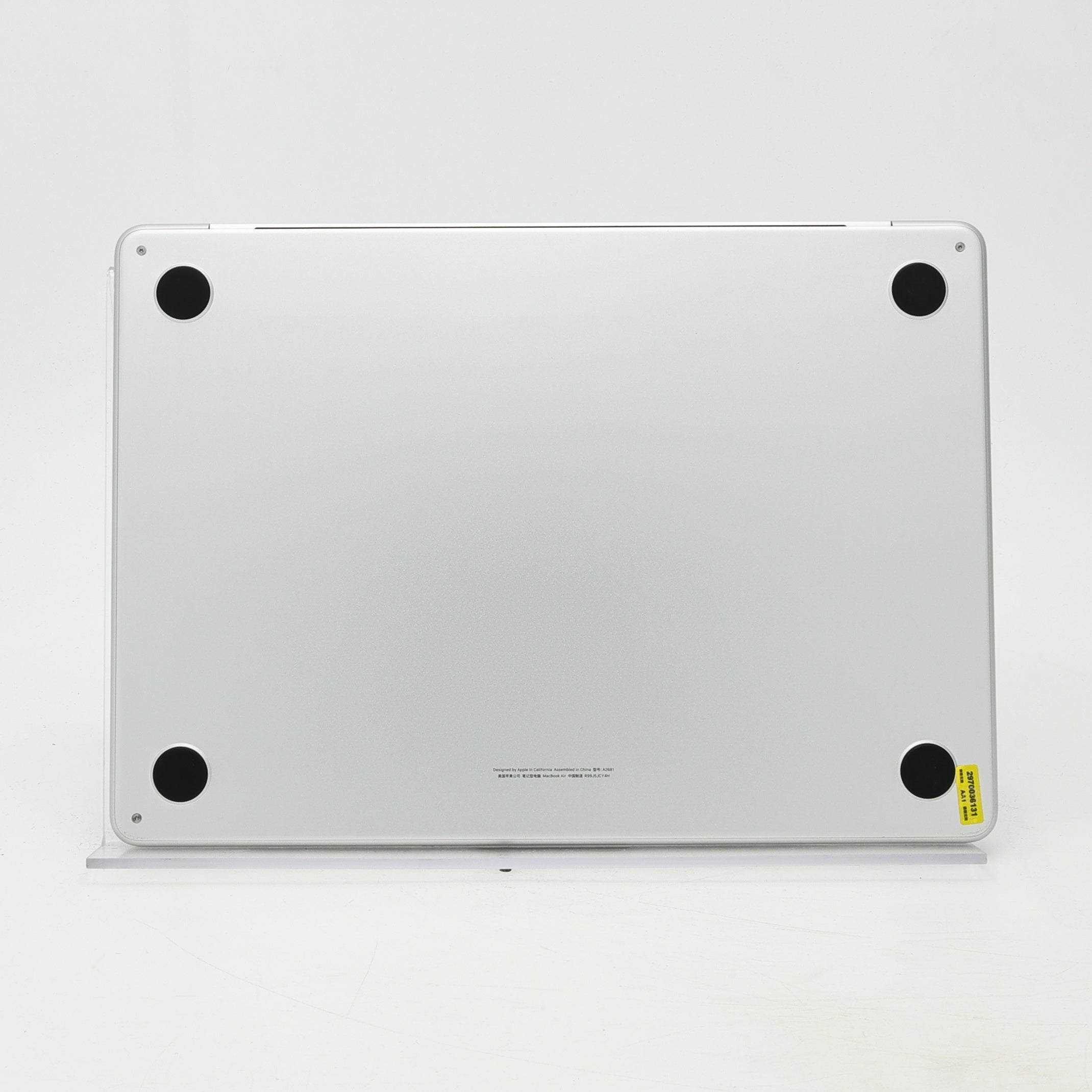 95新 Apple MacBook Air 22年 13寸 M2（8+8核） 8G RAM 256G SSD 銀色